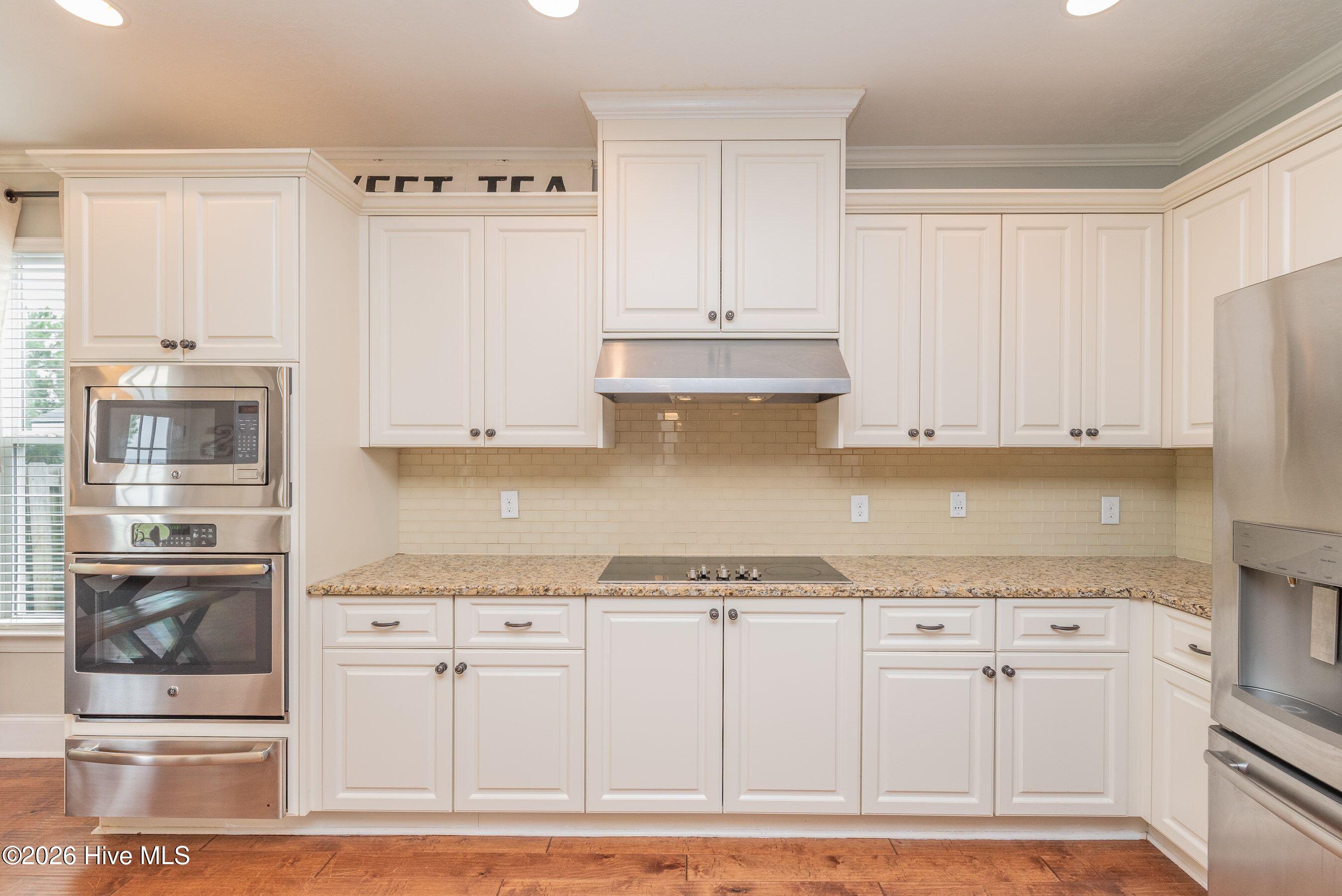 5085 Copse Drive Property Photo 14
