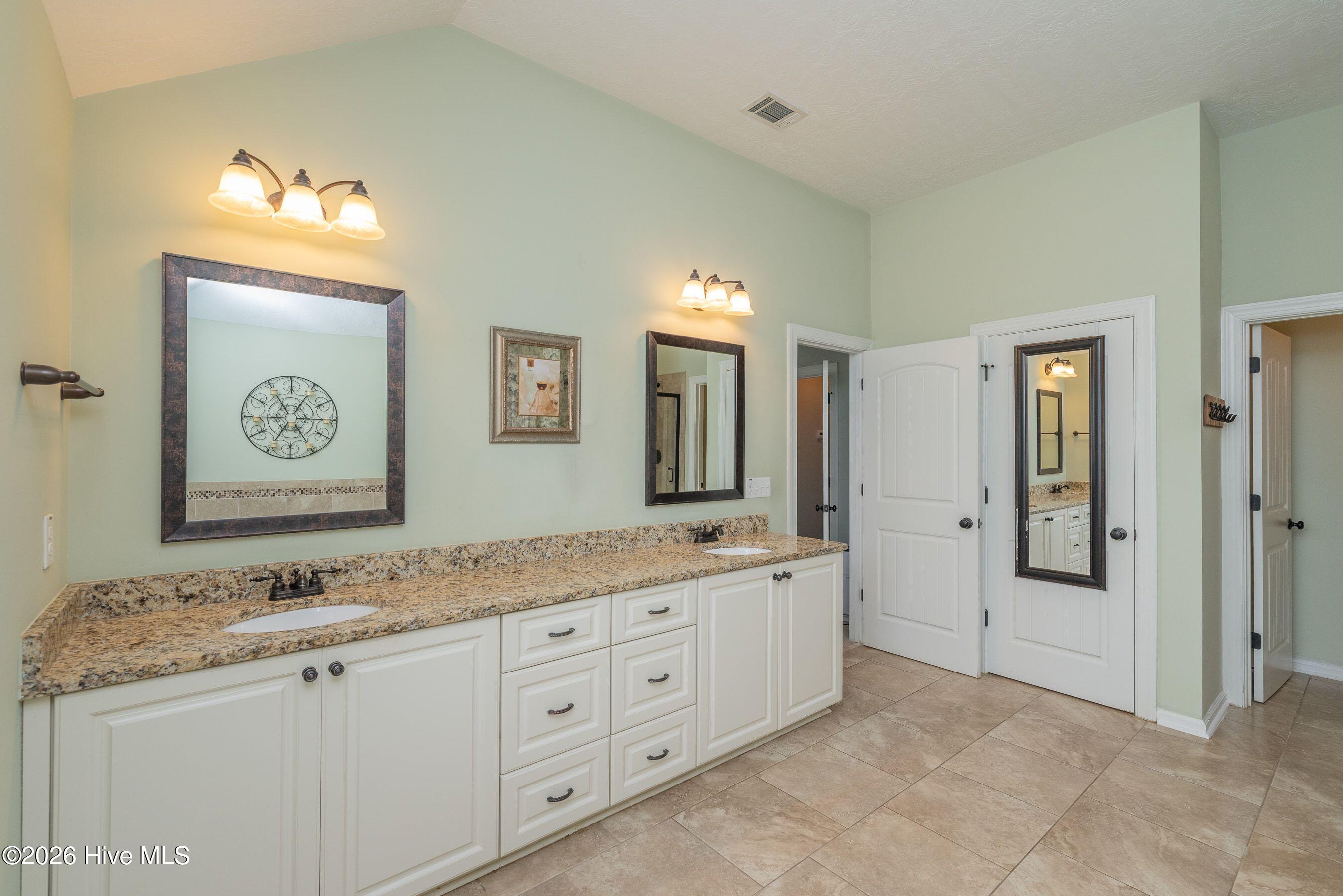 5085 Copse Drive Property Photo 37