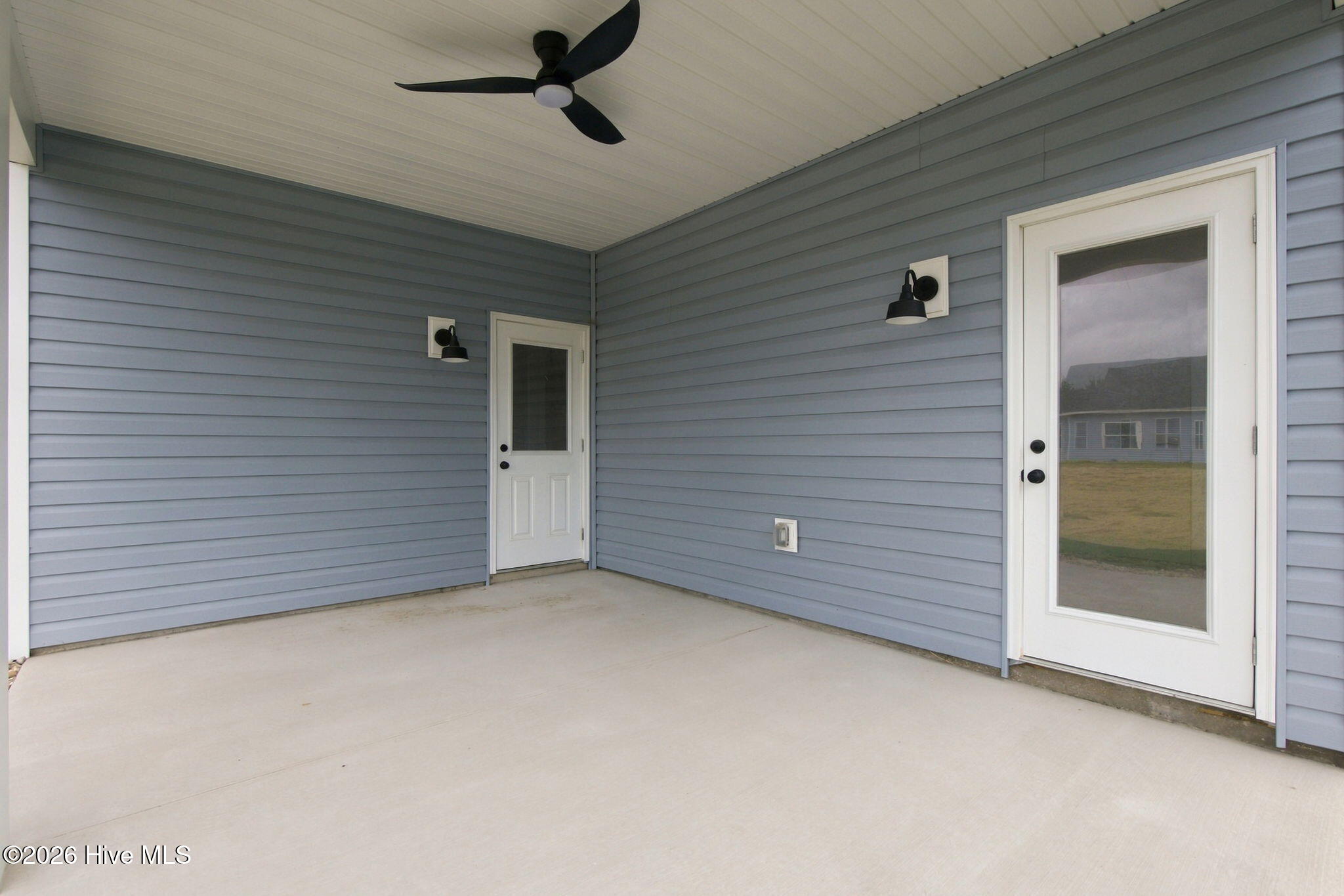 108 Bridge View Drive S Property Photo 5