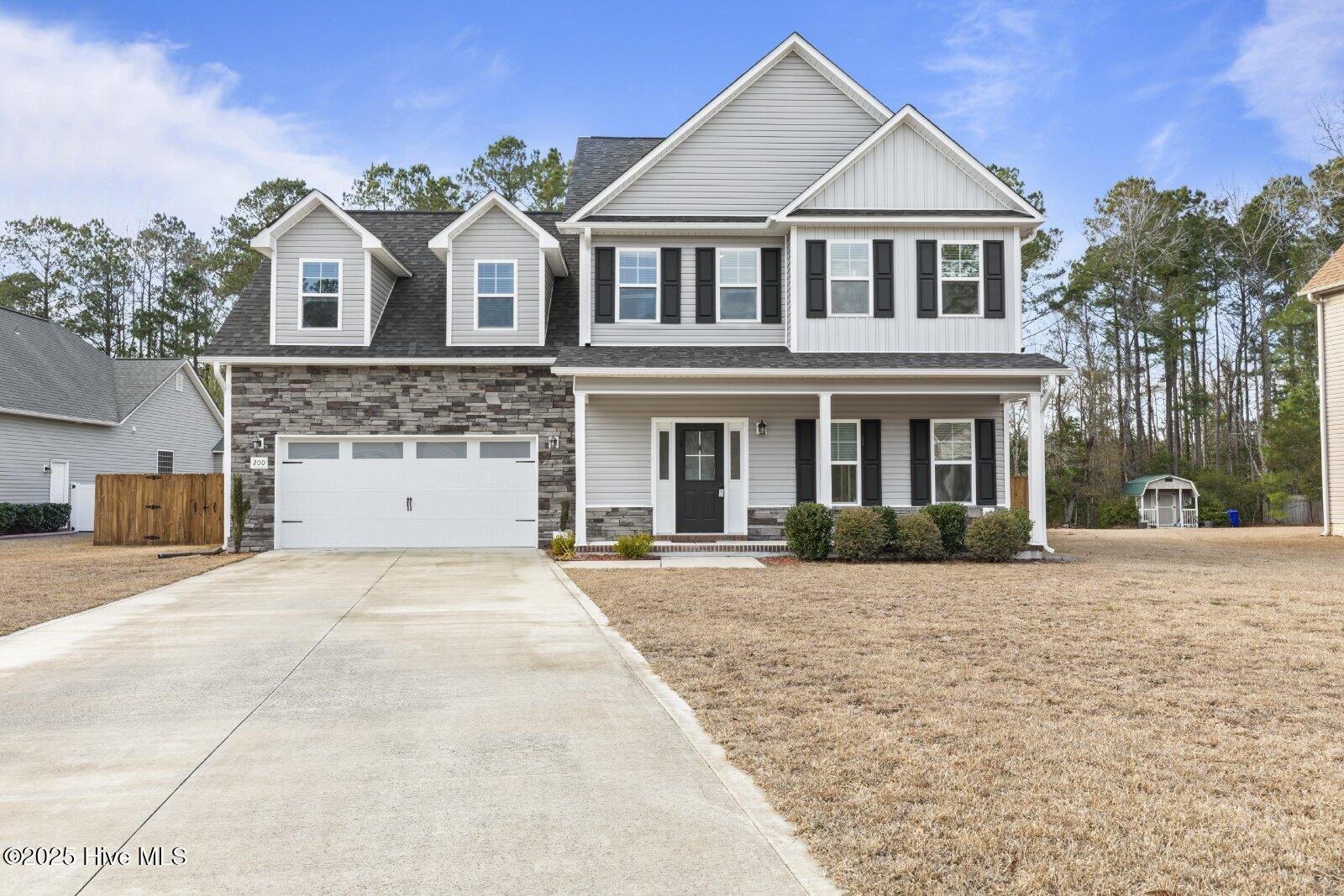 200 Mia Court Property Photo 1