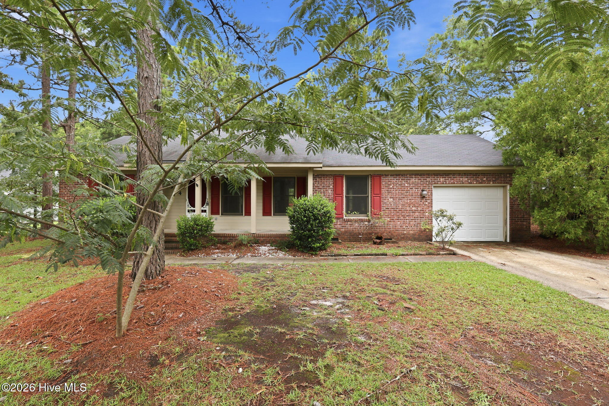 924 E Winds Lane Property Photo 1