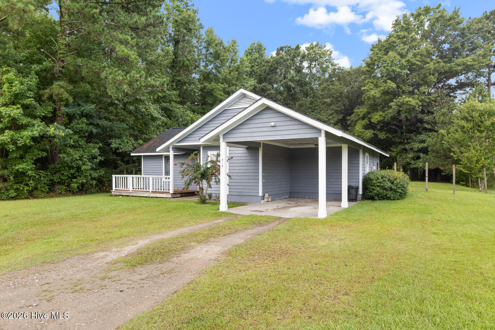 416 W Willis Landing Road Property Photo 2