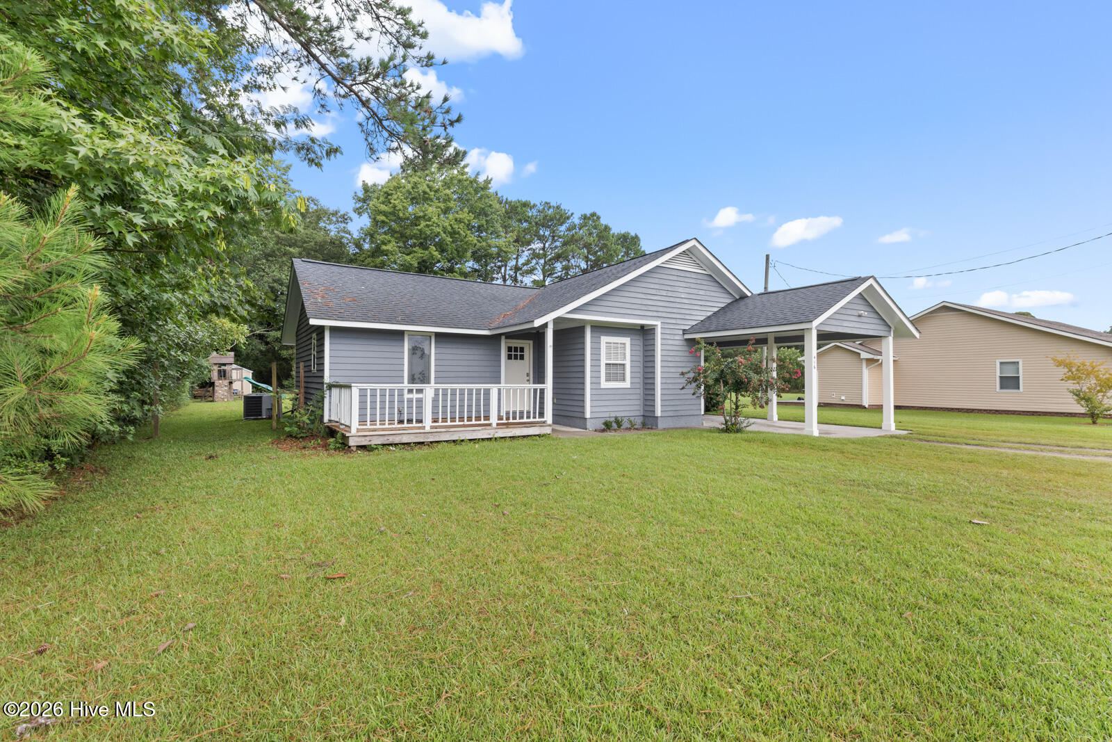 416 W Willis Landing Road Property Photo 3