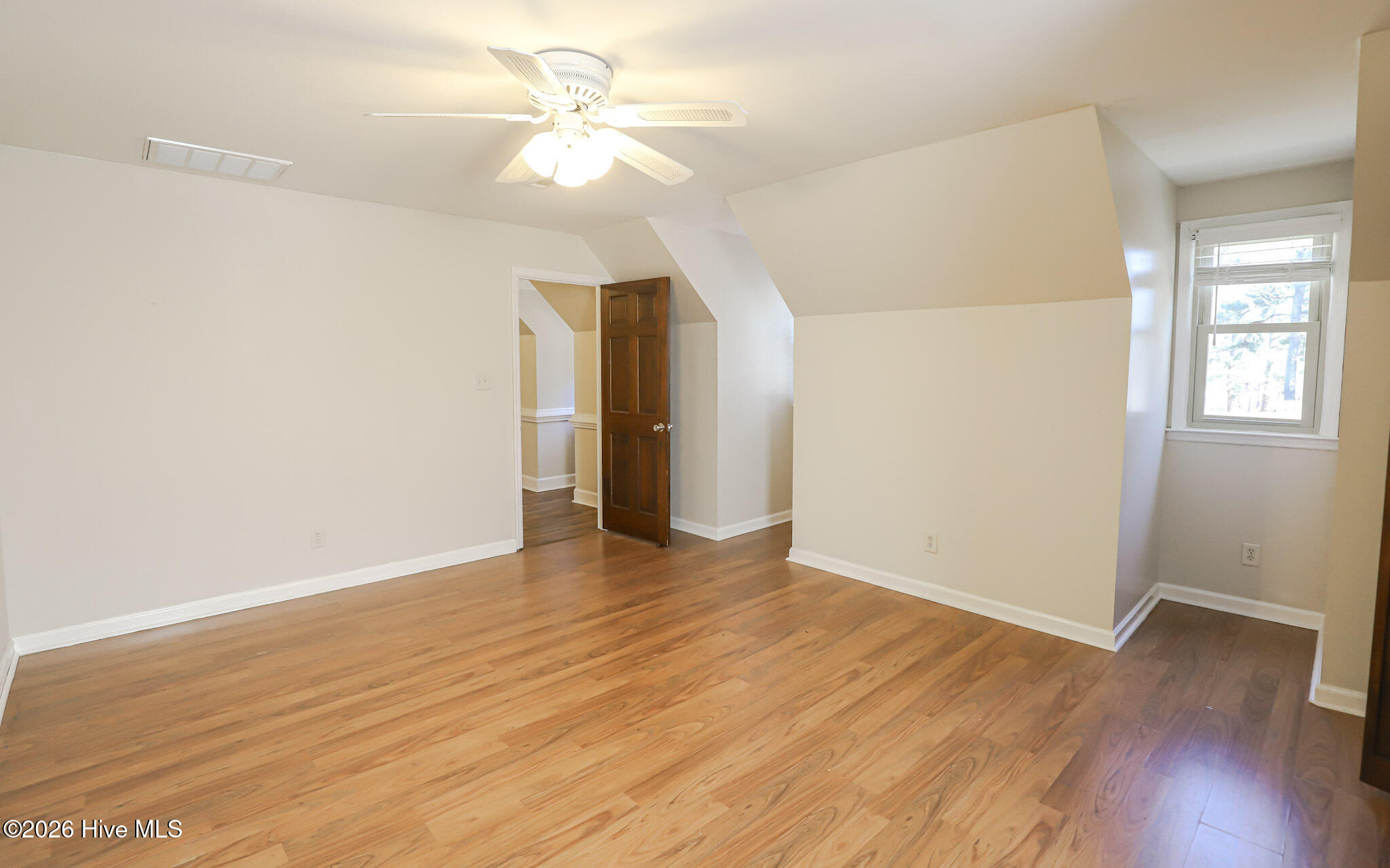 809 Houndslake Drive Property Photo 31