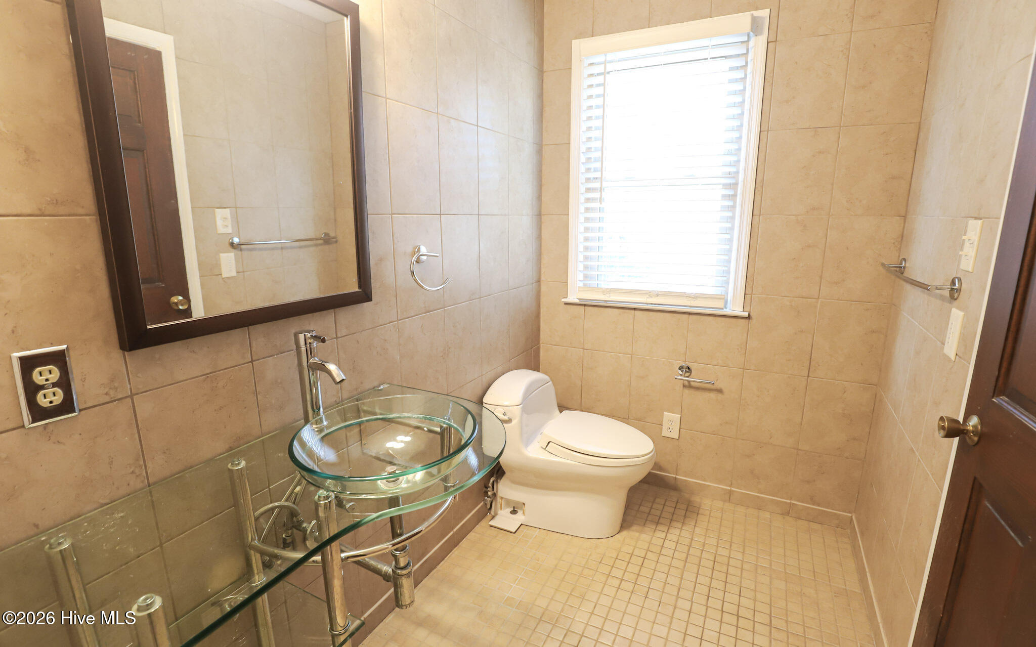 809 Houndslake Drive Property Photo 37