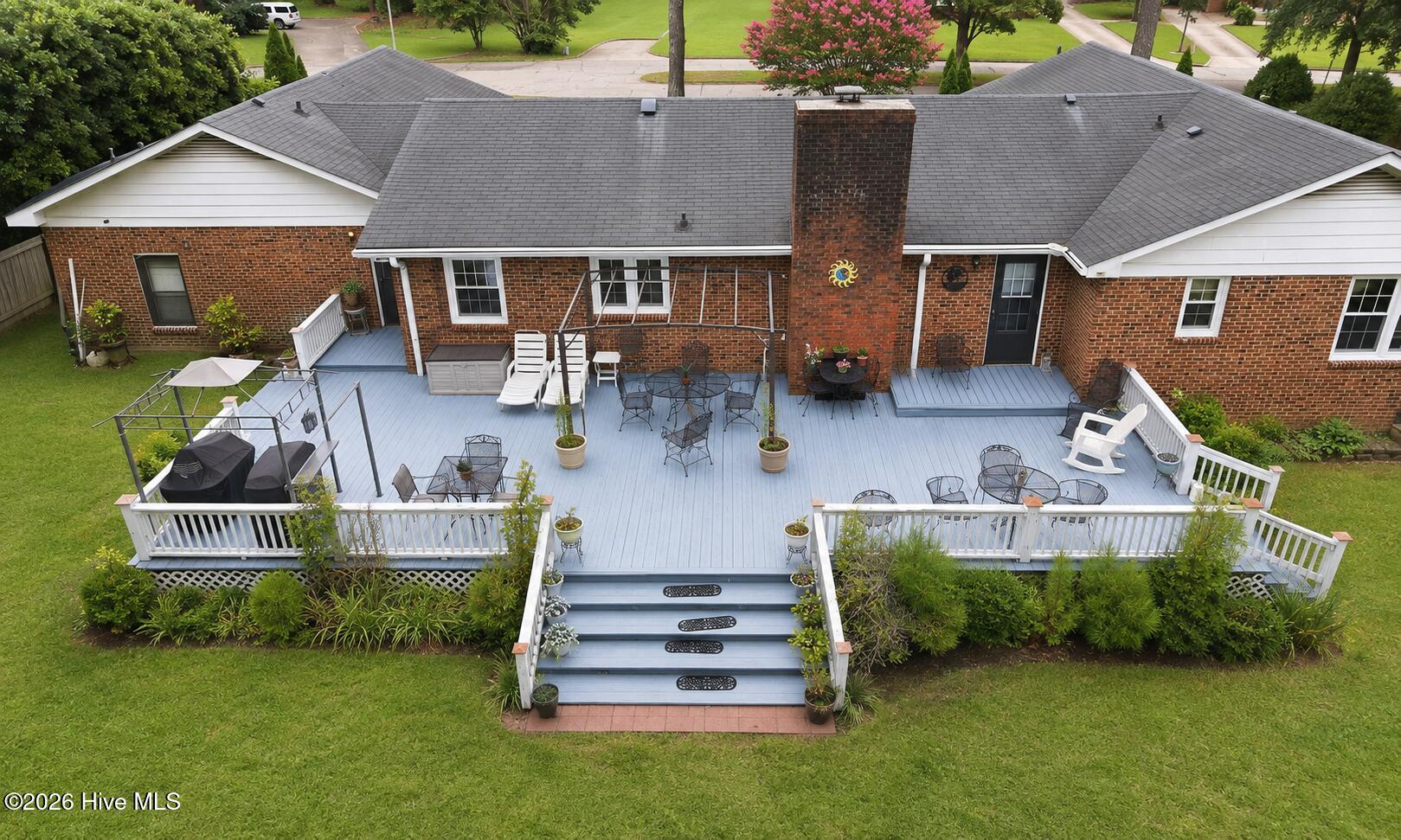 105 Brentwood Drive N Property Photo 13