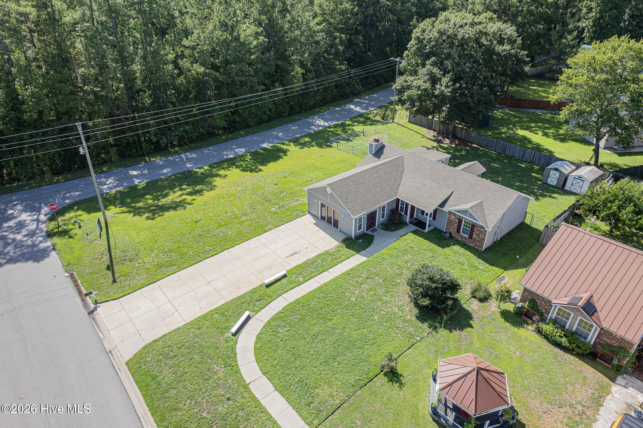 2601 Idlebrook Circle Property Photo 8