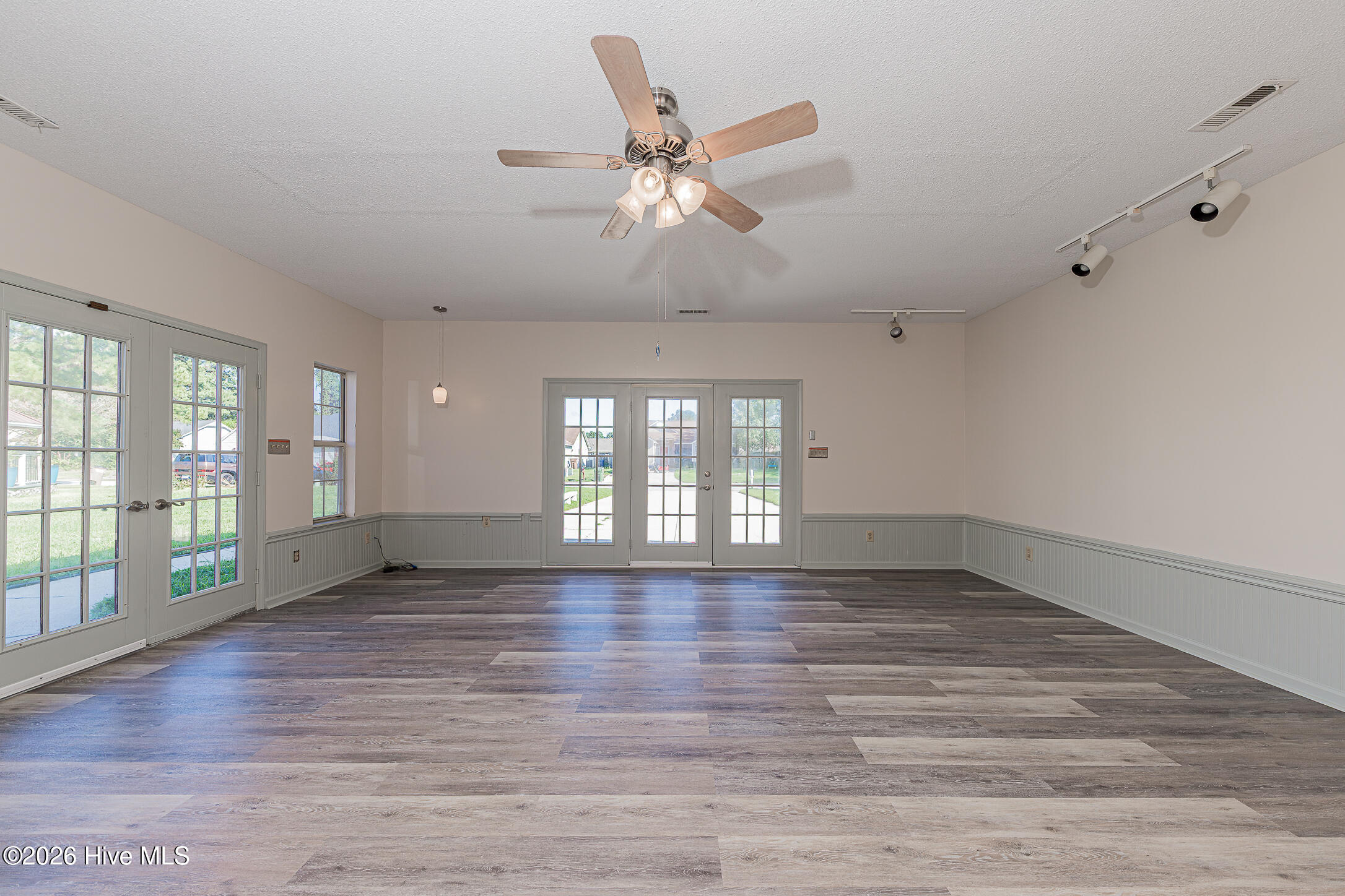 2601 Idlebrook Circle Property Photo 25