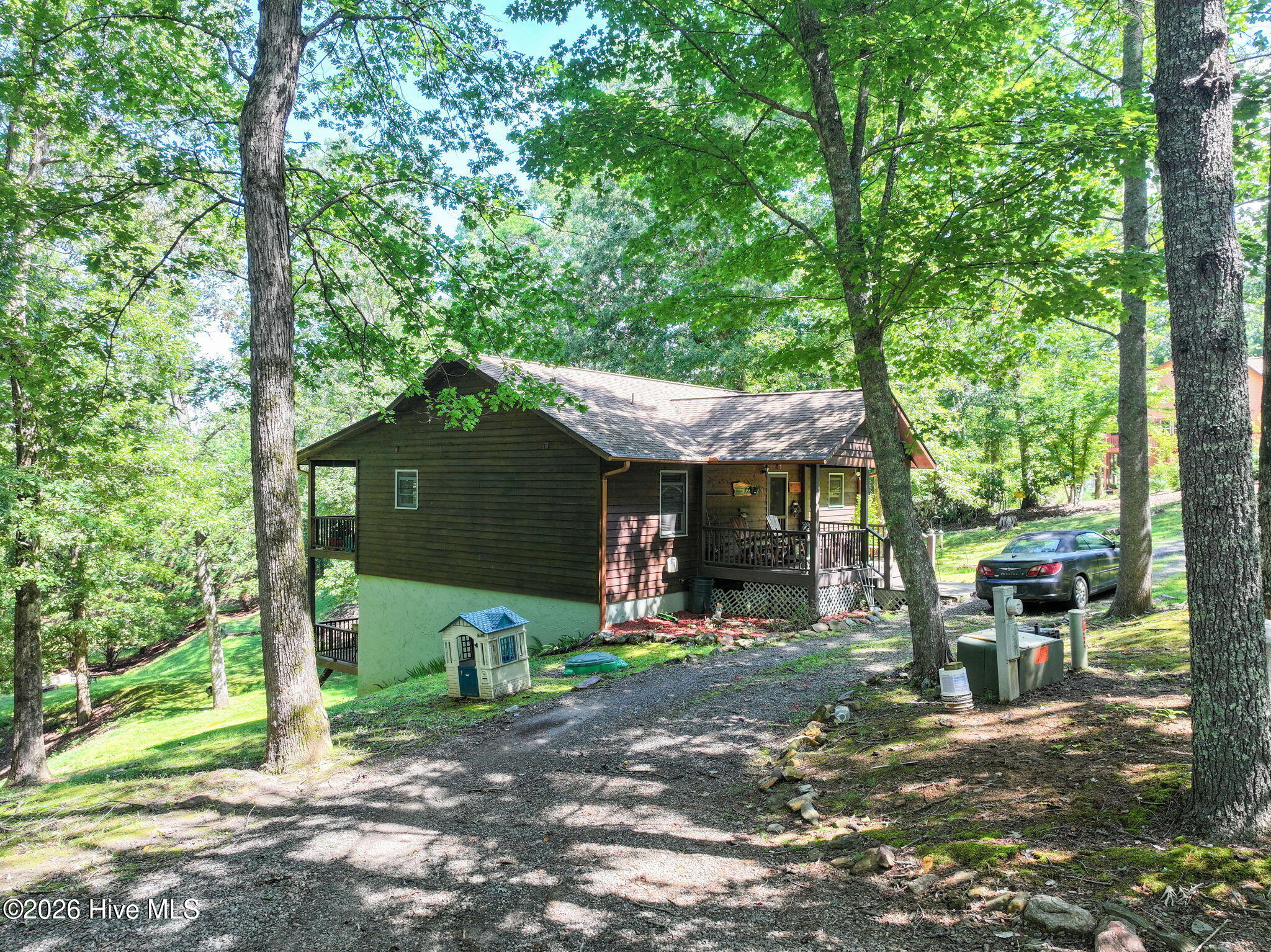 350 Cobb Bluff Property Photo 8