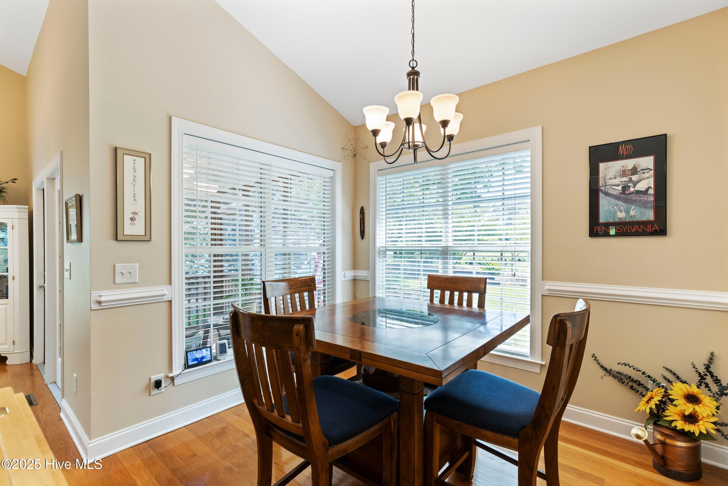1504 Turnberry Lane Se Property Photo 19