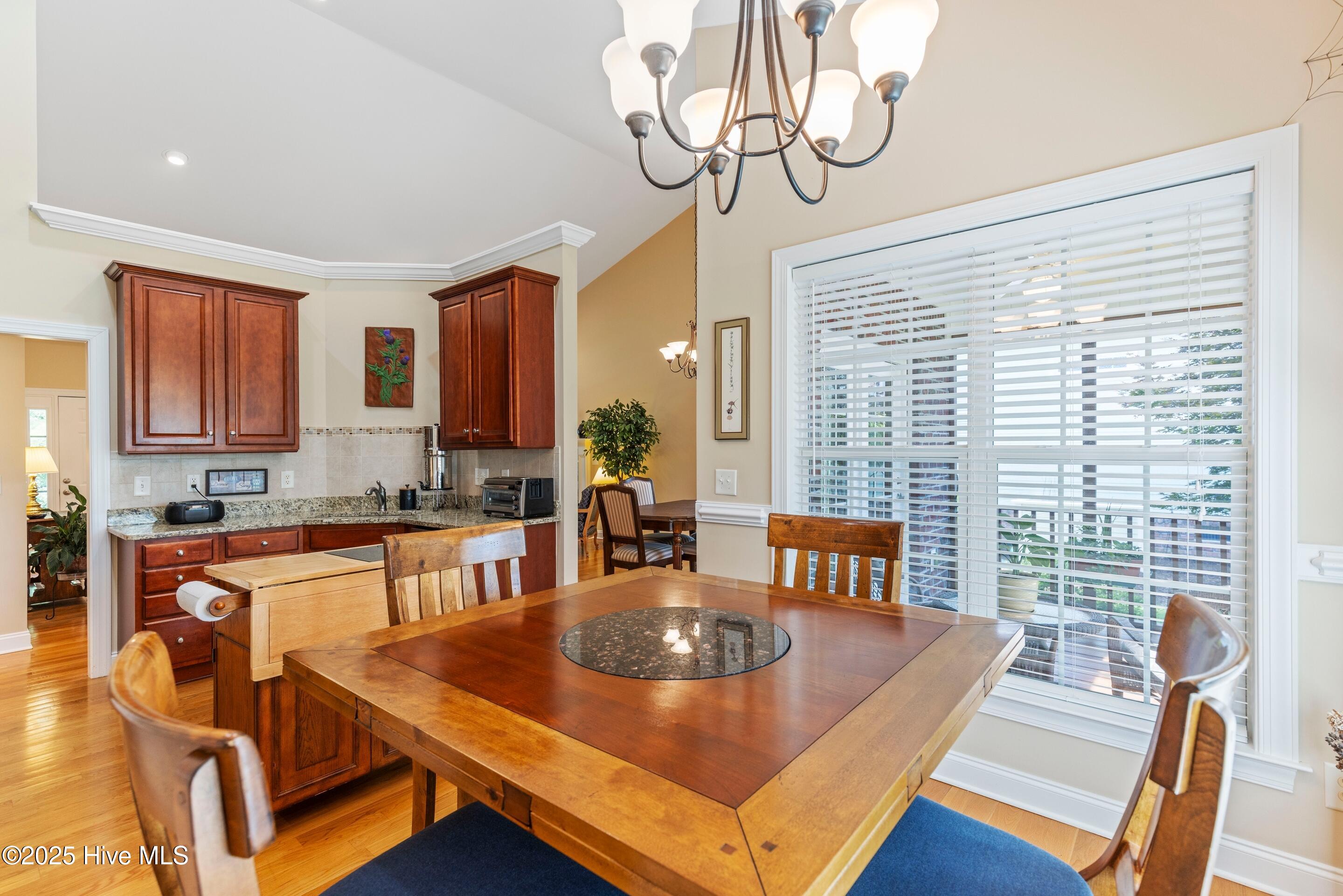 1504 Turnberry Lane Se Property Photo 20