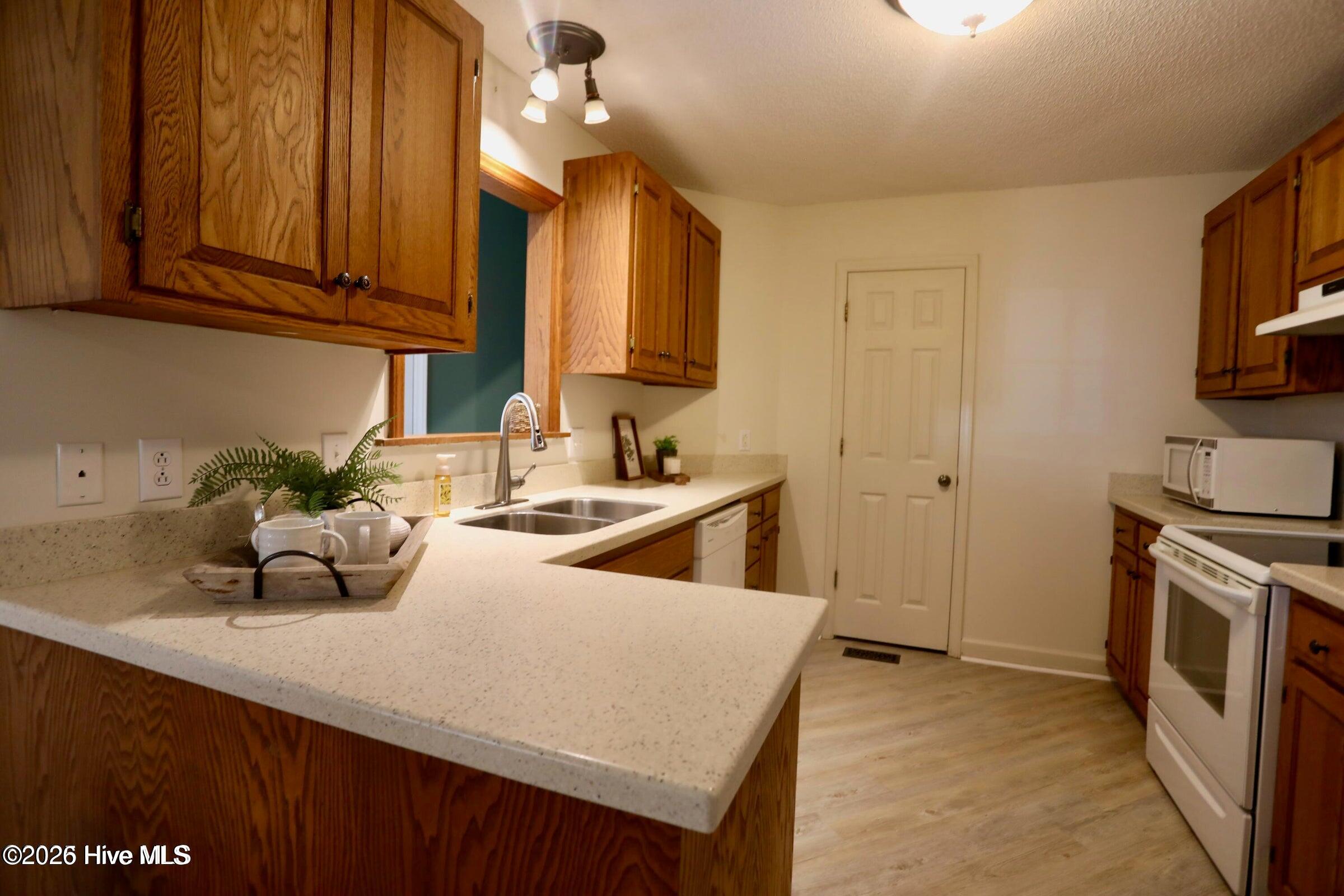 265 Longleaf Drive Property Photo 11