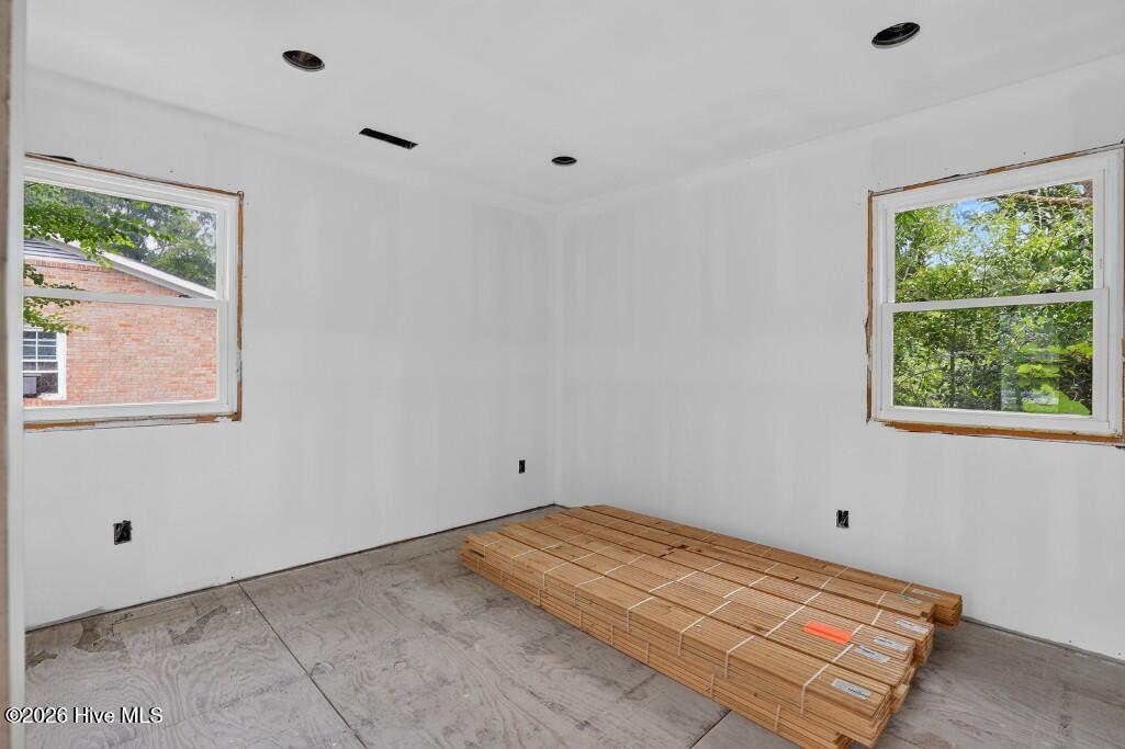 602 W Thurman Road Property Photo 5