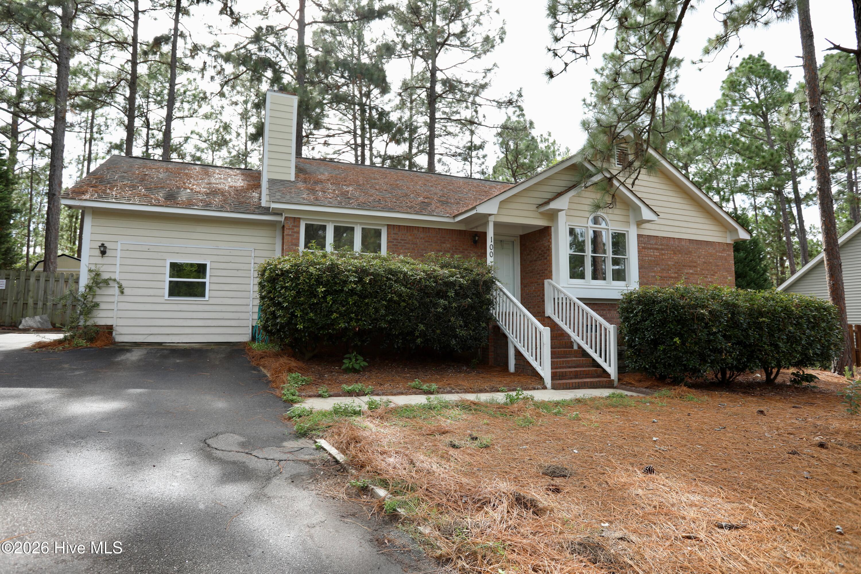 100 Sawmill Road E Property Photo 1