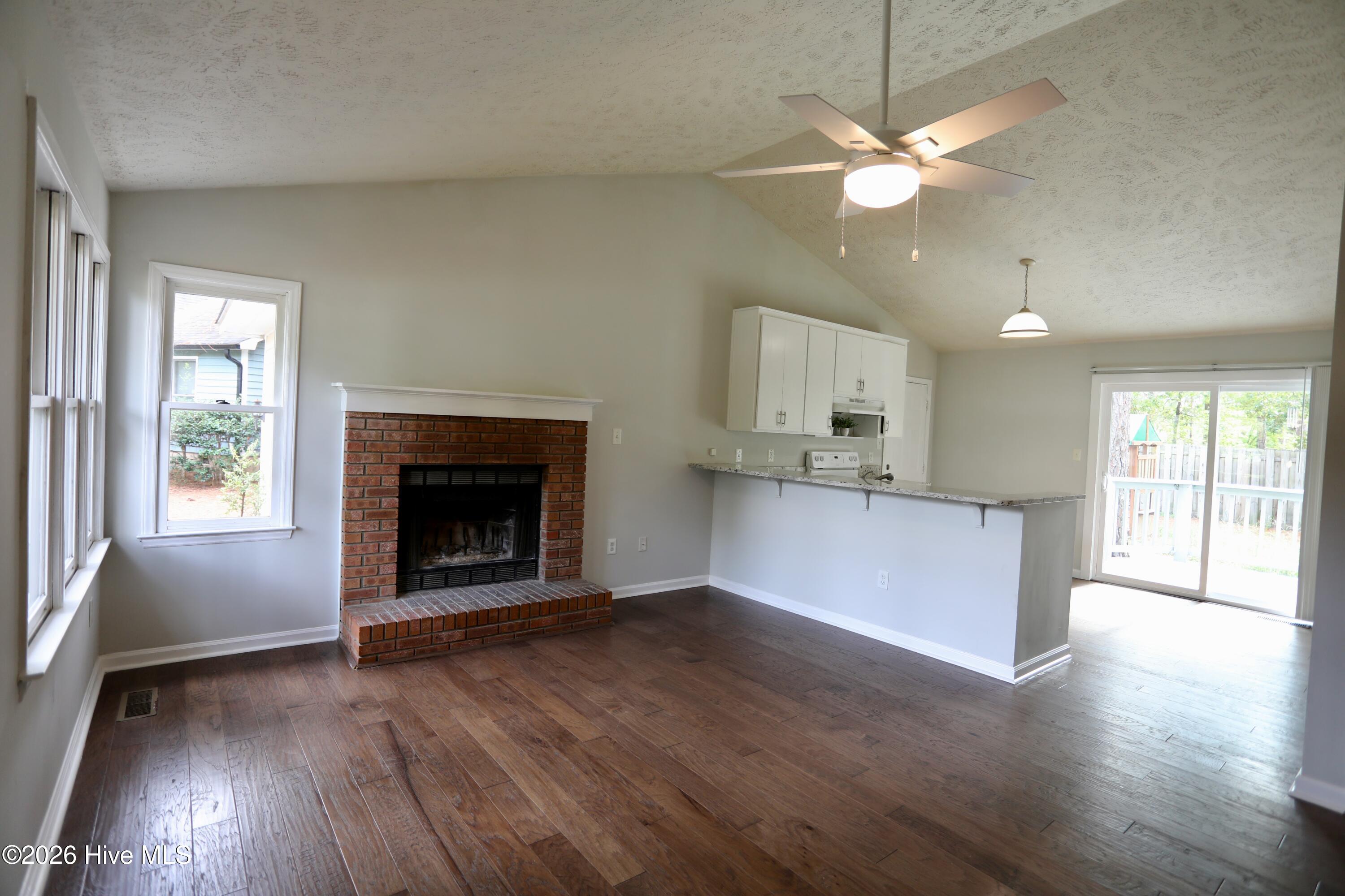 100 Sawmill Road E Property Photo 8