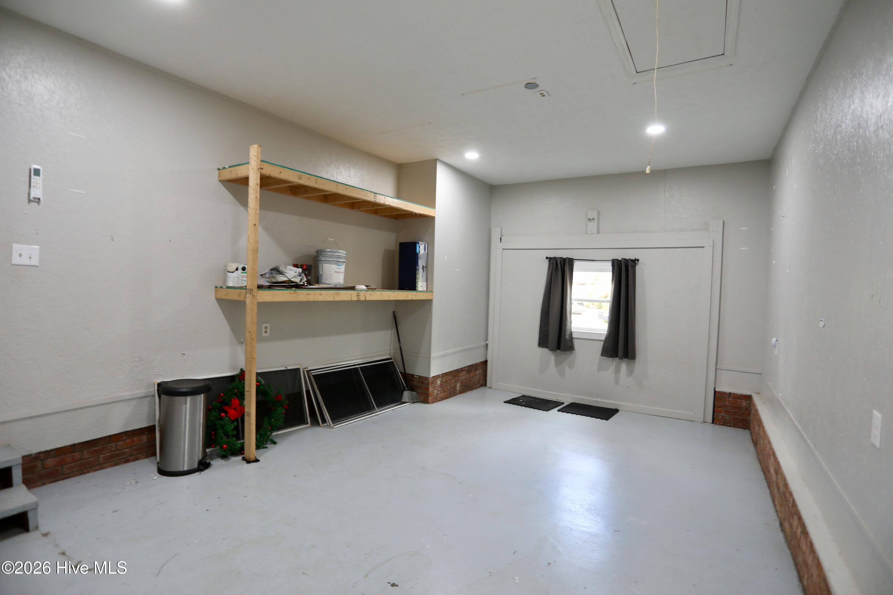 100 Sawmill Road E Property Photo 19