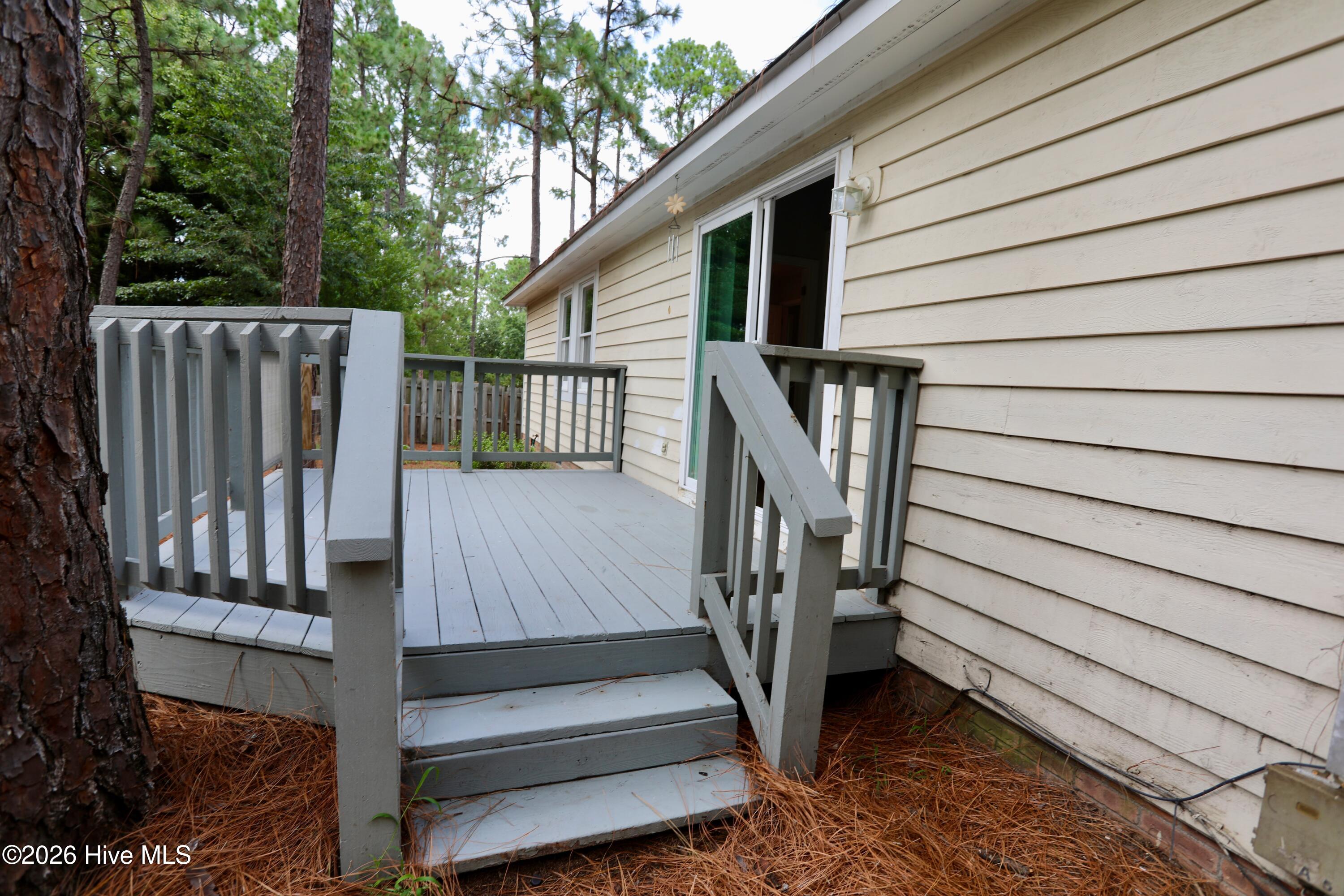 100 Sawmill Road E Property Photo 20