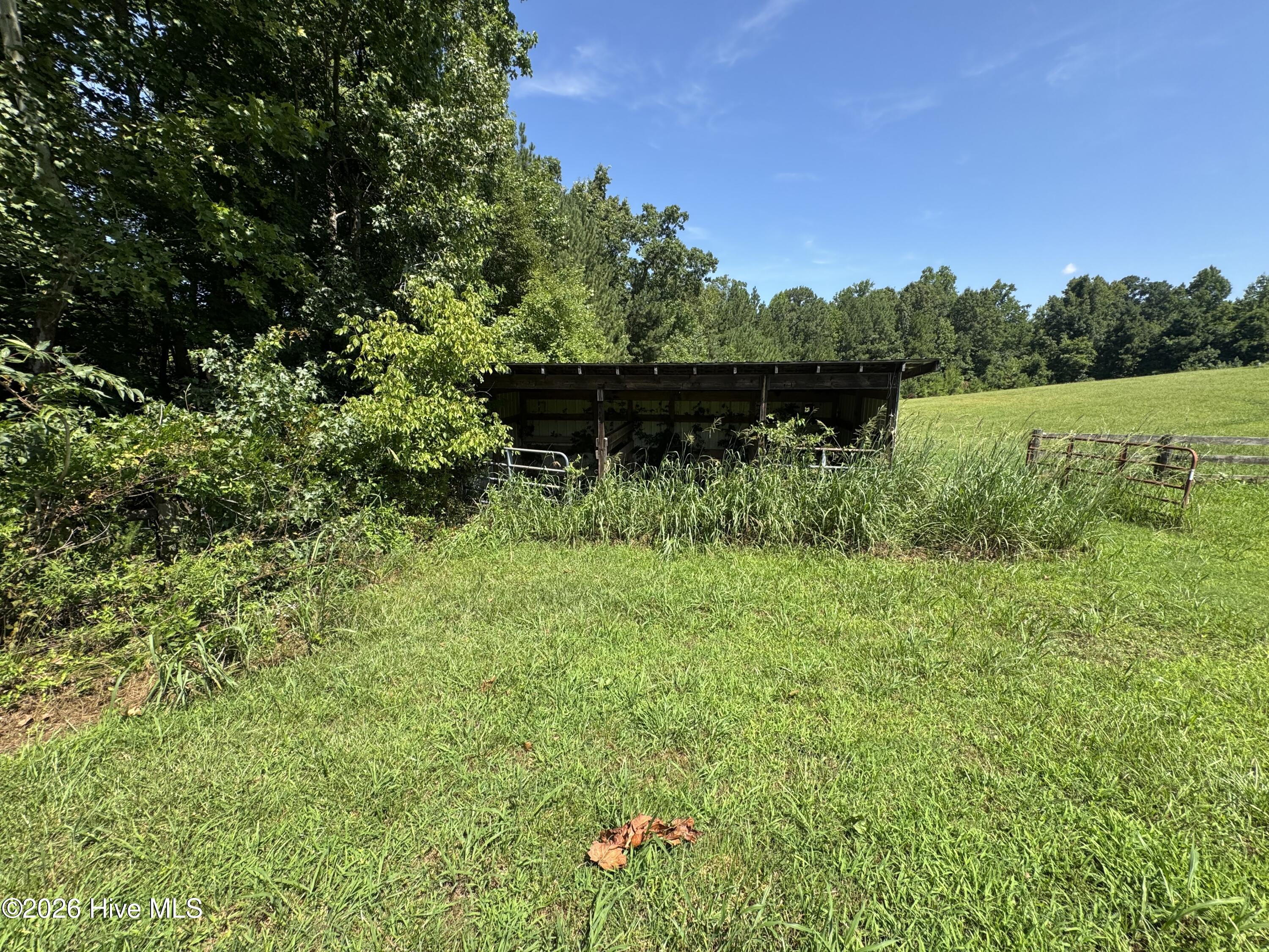 615 Summit Street Property Photo 12
