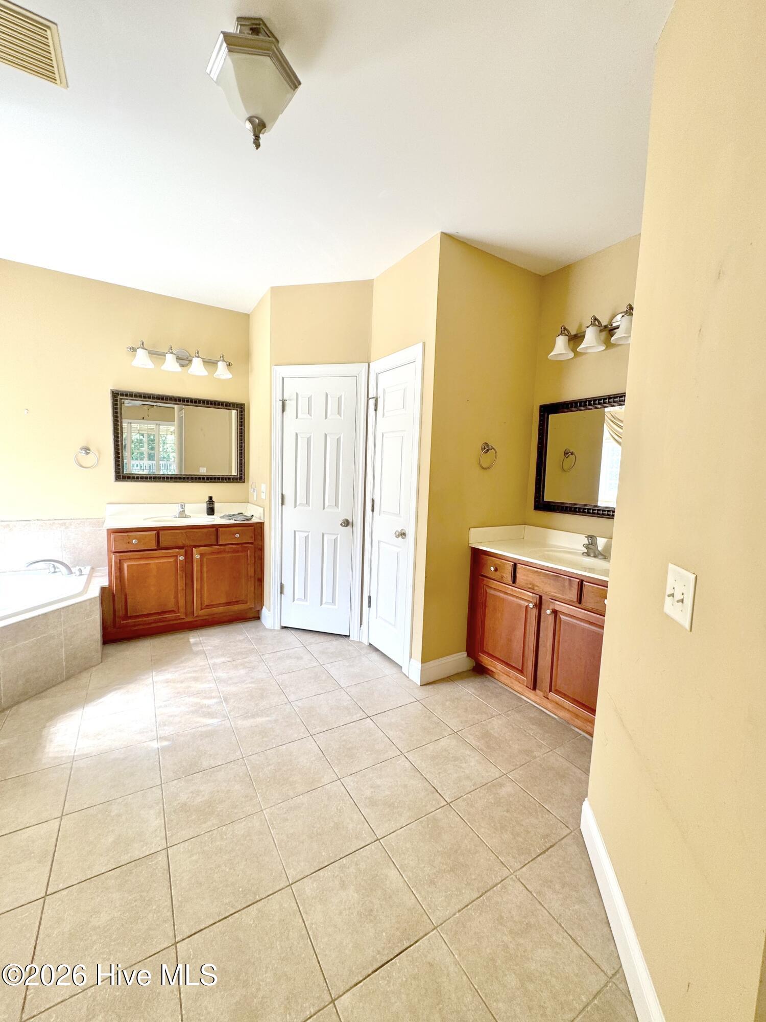 615 Summit Street Property Photo 30