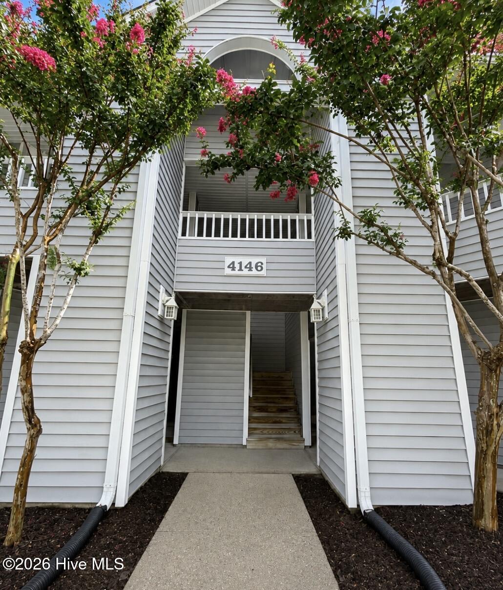 4146 Breezewood Drive Apt 202 Property Photo 1