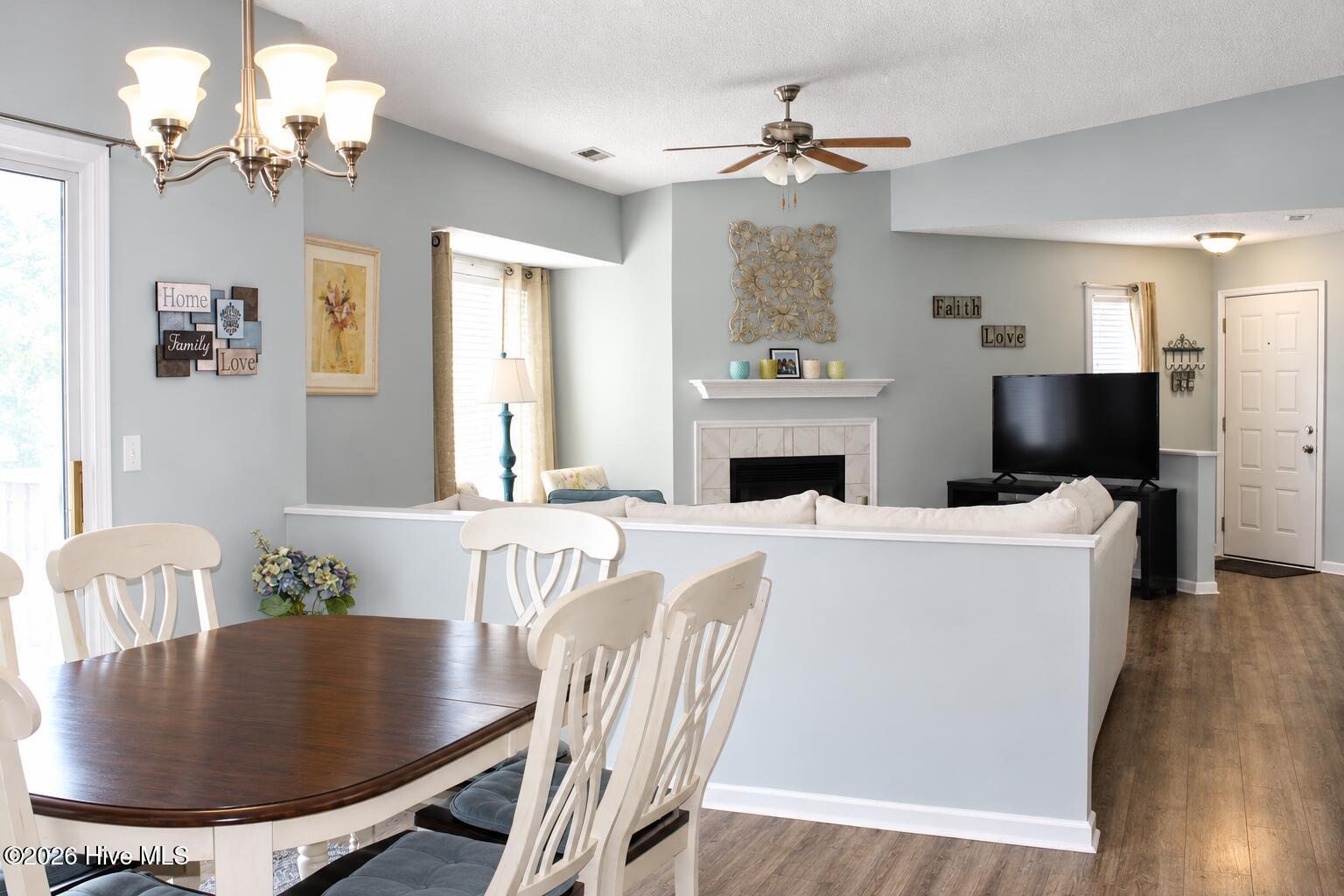 4146 Breezewood Drive Apt 202 Property Photo 7