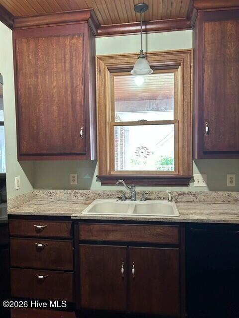2819 Lombardy Court Property Photo 7