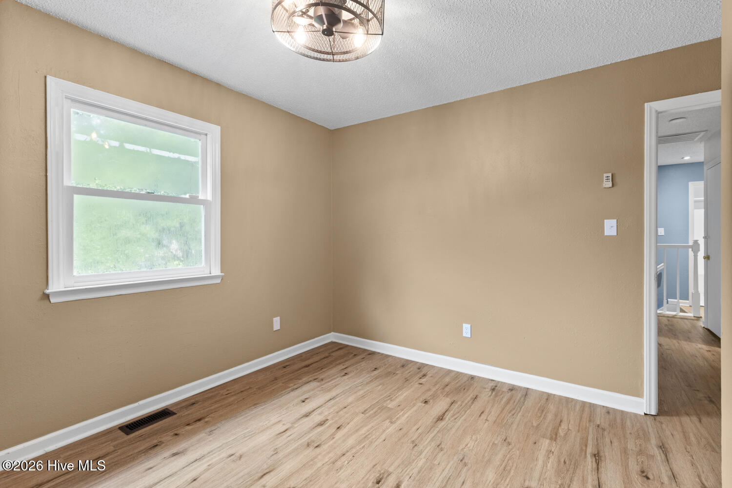 100 W Cameron Court Property Photo 22