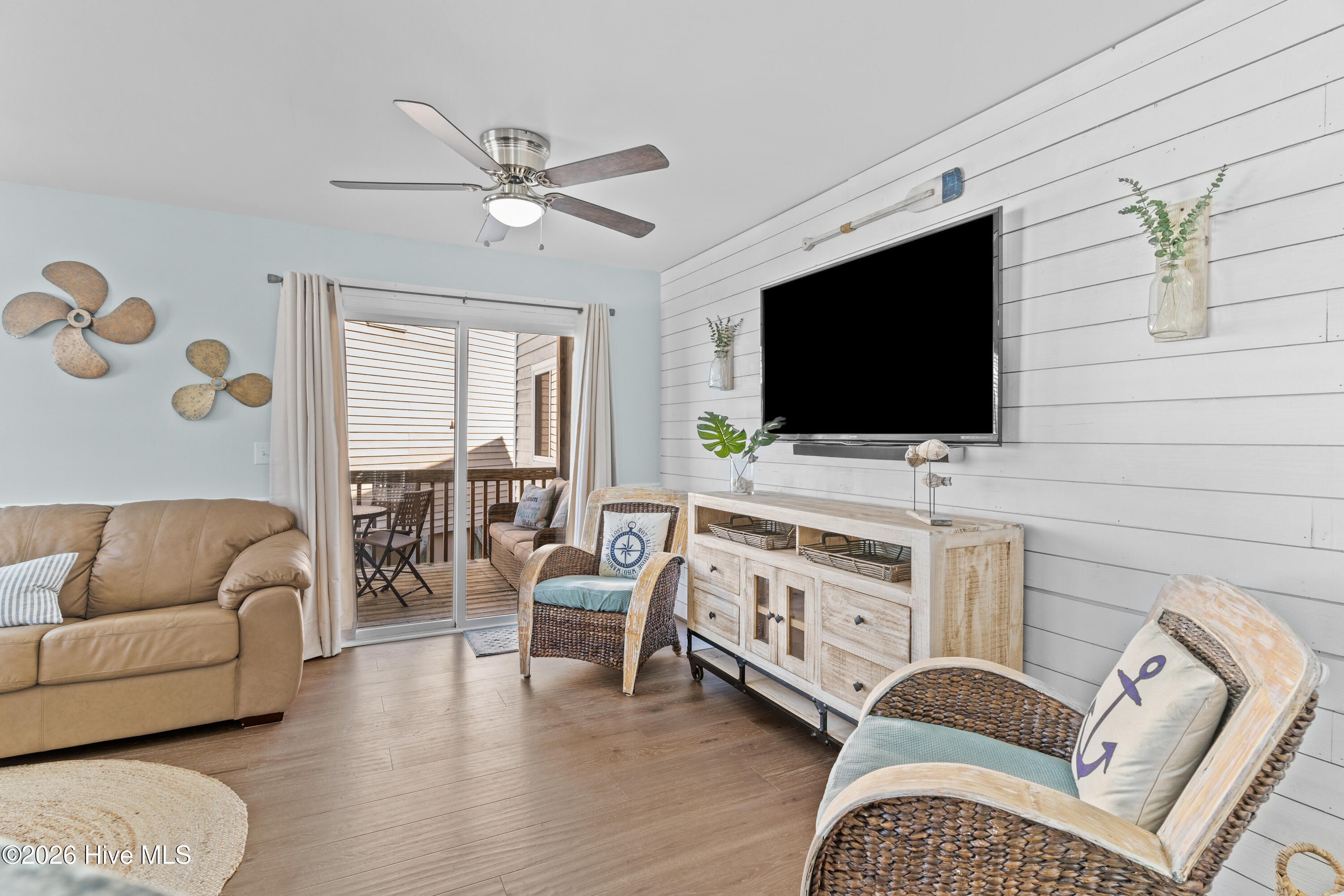 1412 Canal Drive A Property Photo 6