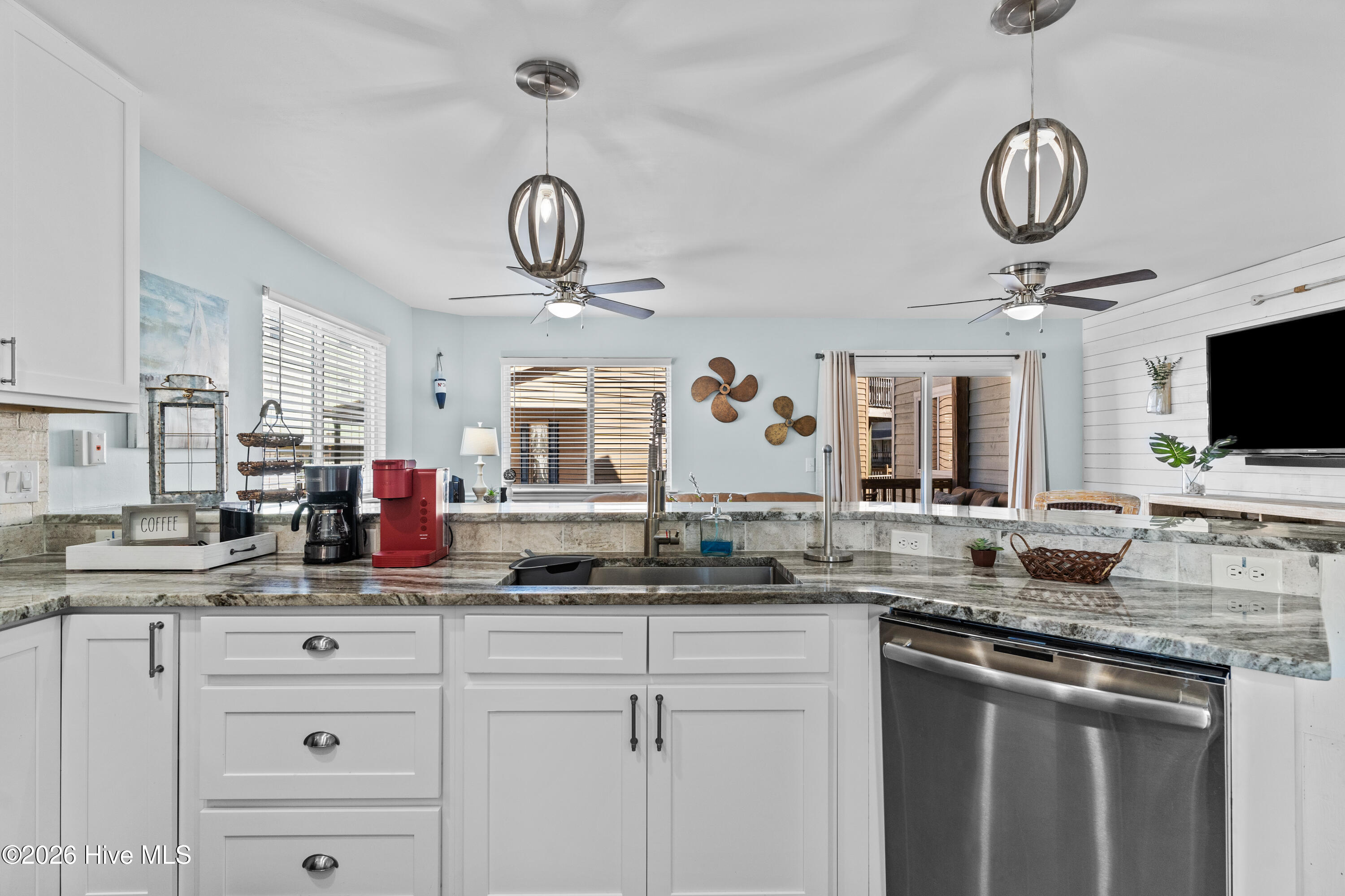 1412 Canal Drive A Property Photo 12