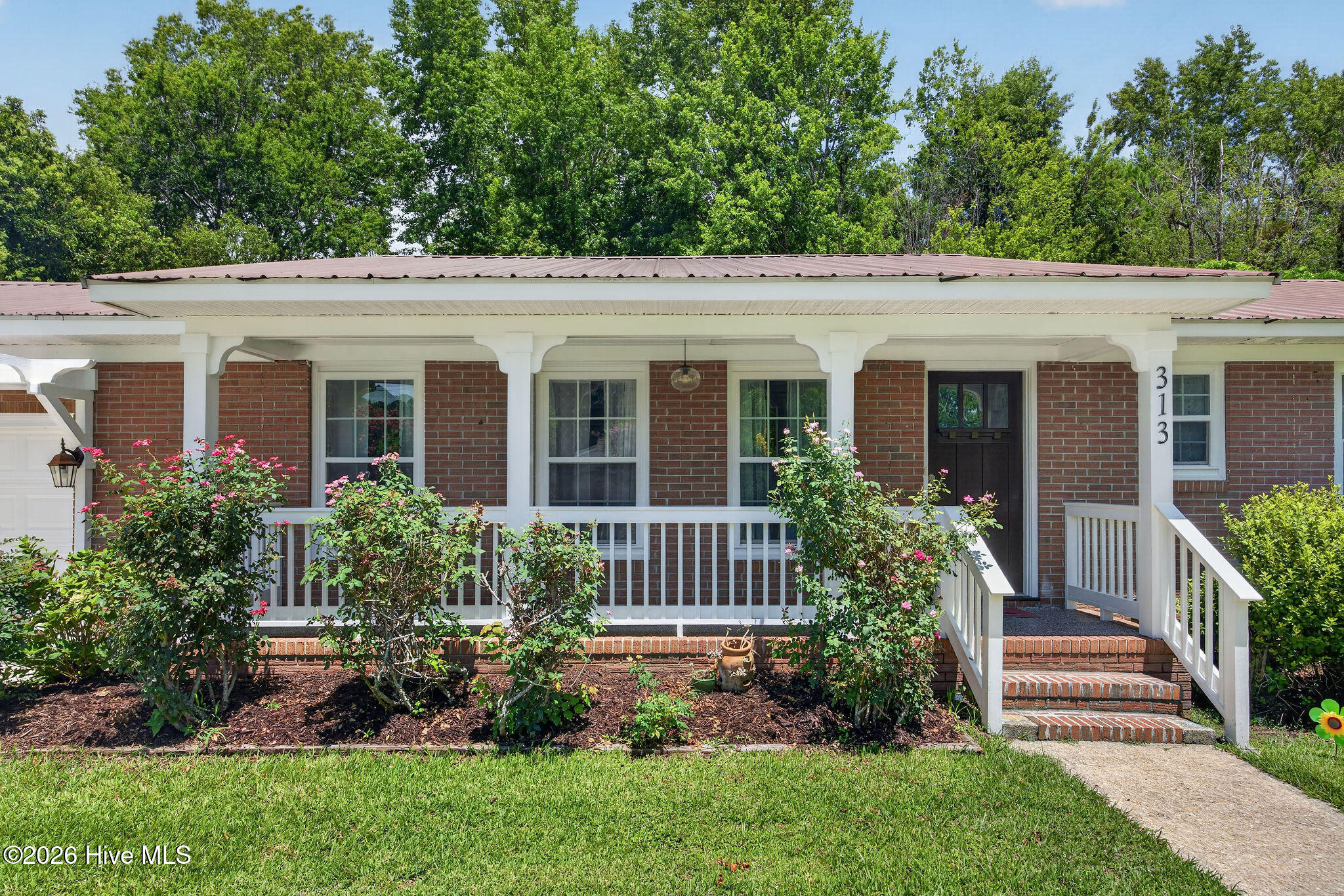 313 Early Drive Property Photo 4