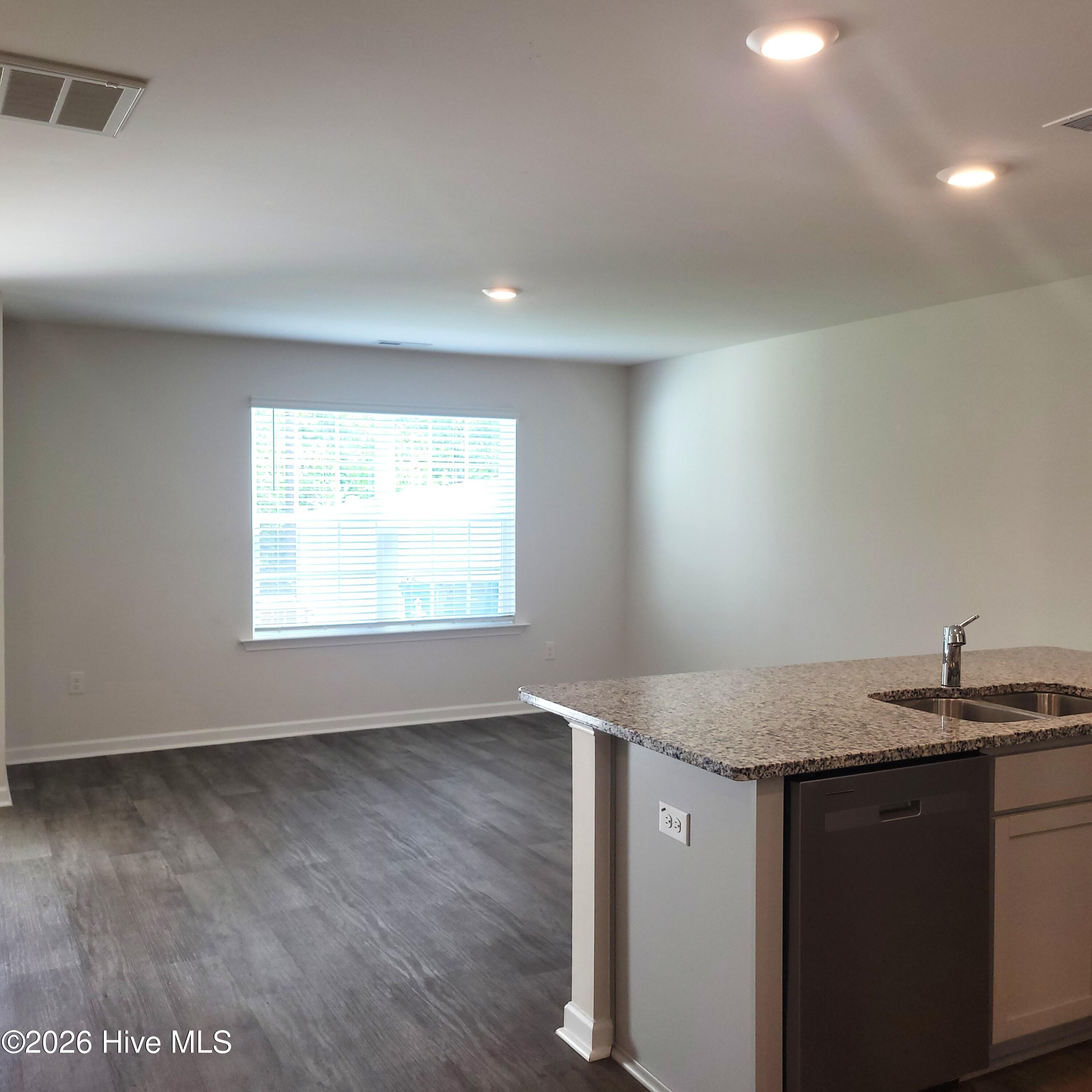 2709 Gracie Lane Property Photo 6