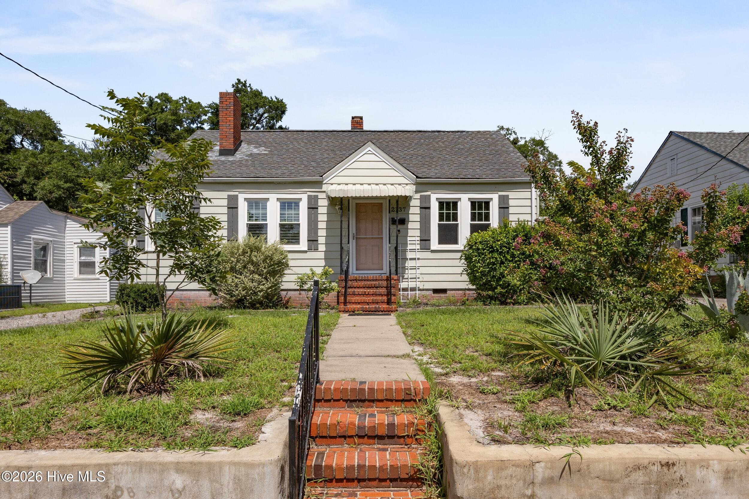 2137 Jackson Street Property Photo 4