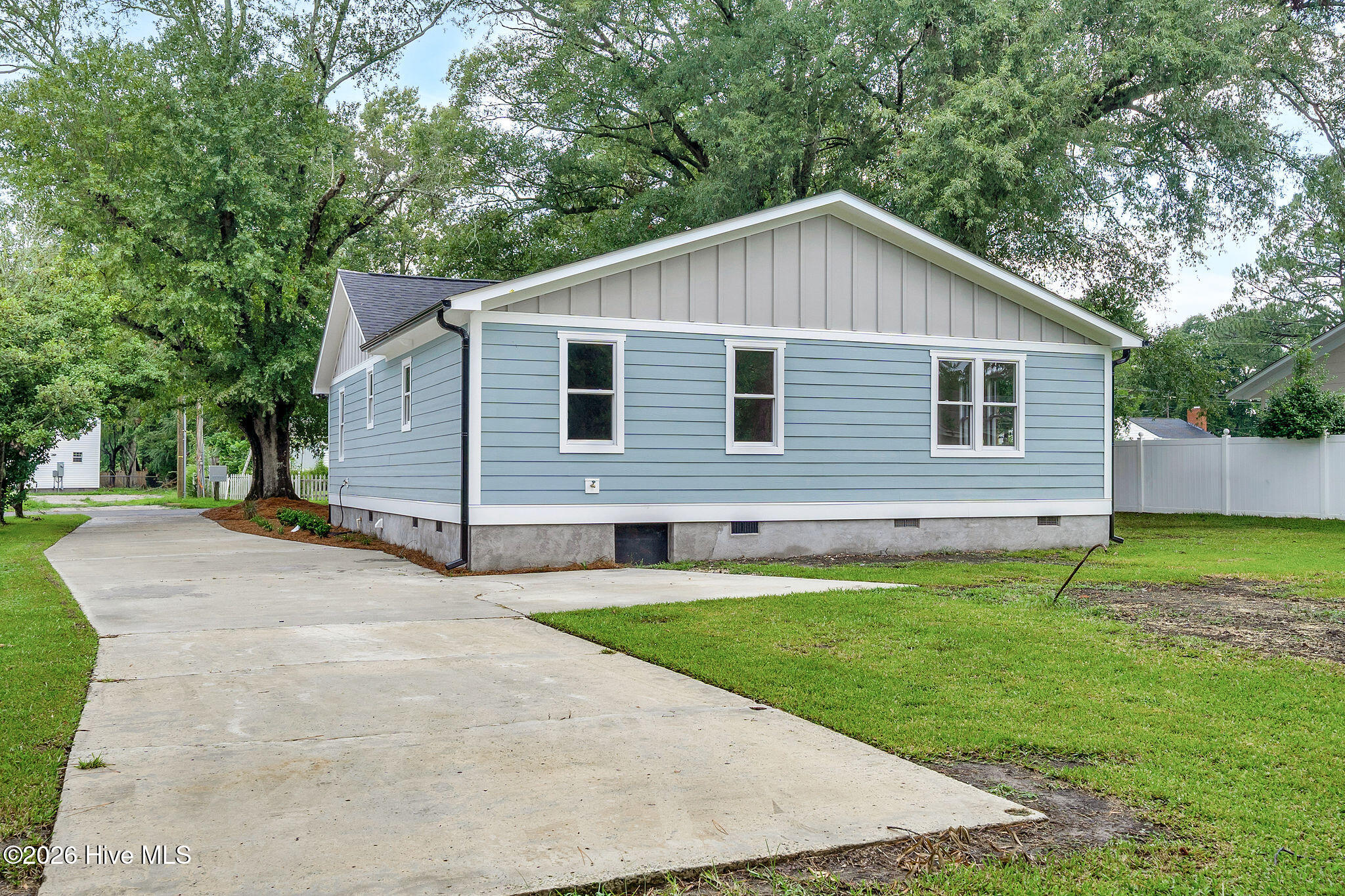615 S Raleigh Street Property Photo 27