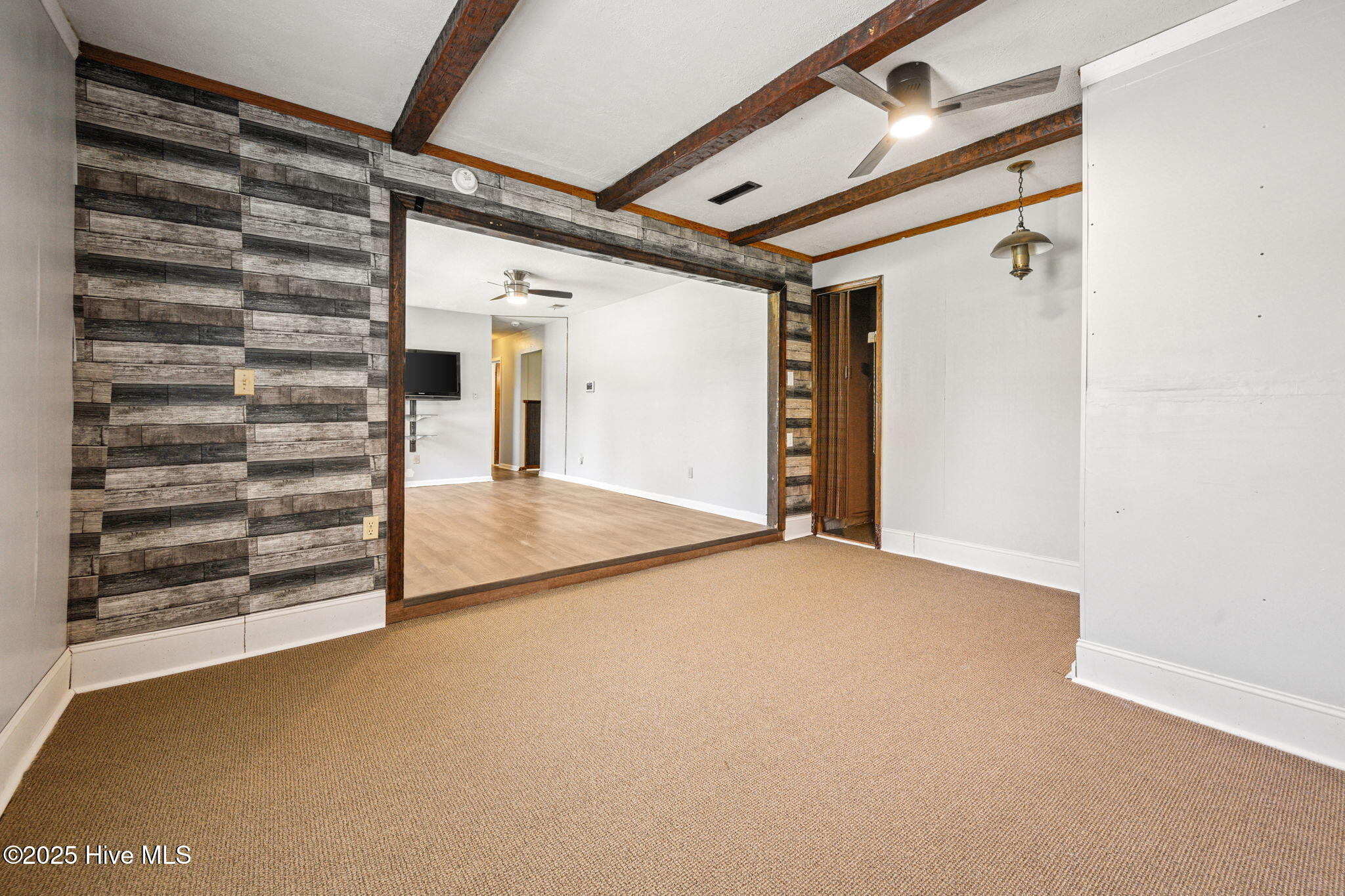 10 Stoney Road Property Photo 8