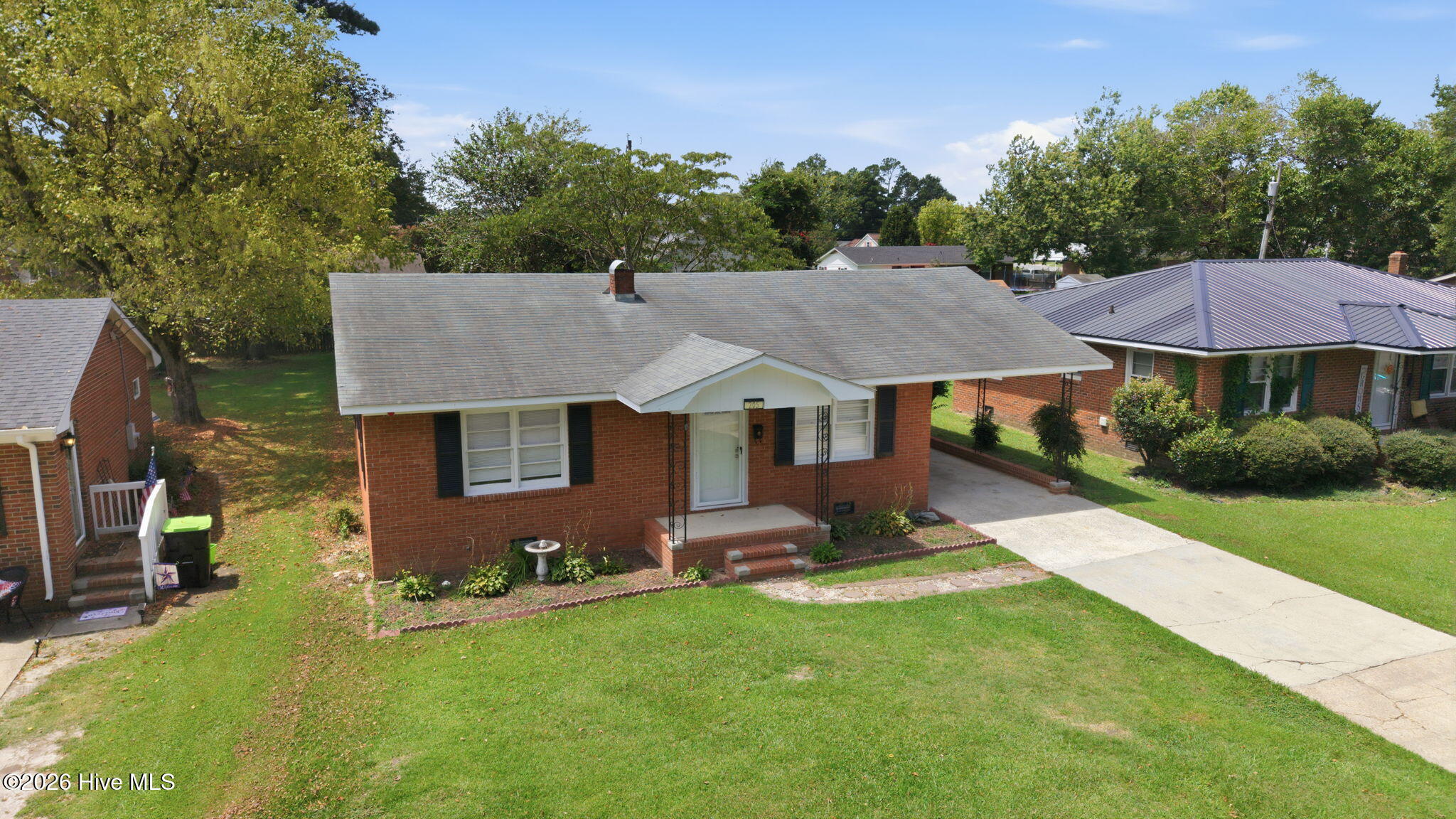 205 N Edgewood Avenue Property Photo 3