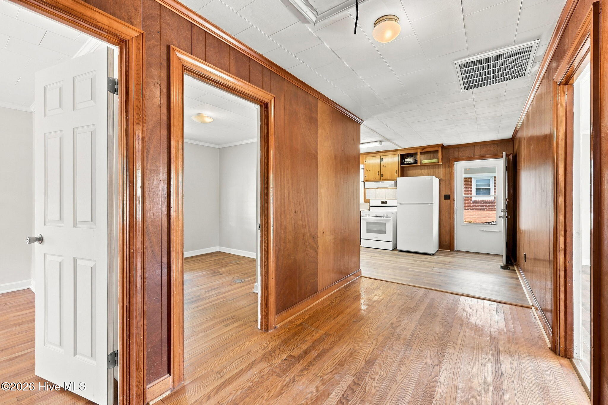 205 N Edgewood Avenue Property Photo 18