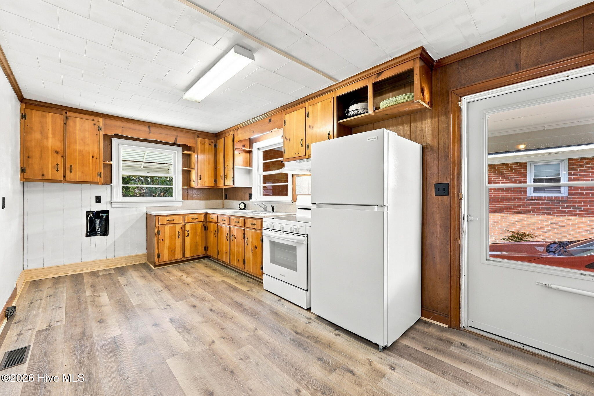 205 N Edgewood Avenue Property Photo 21