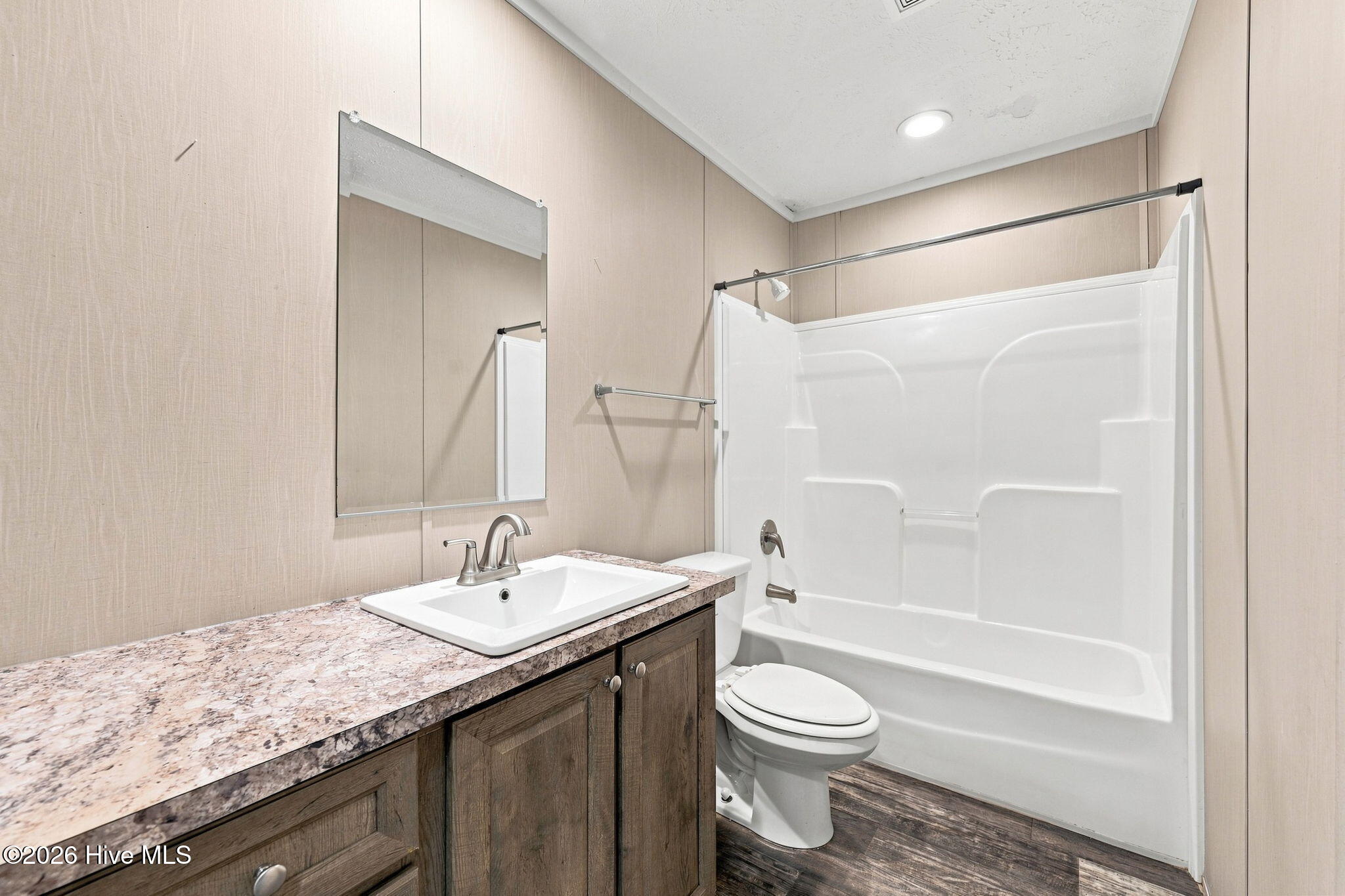 662 Hallsville Road Property Photo 18