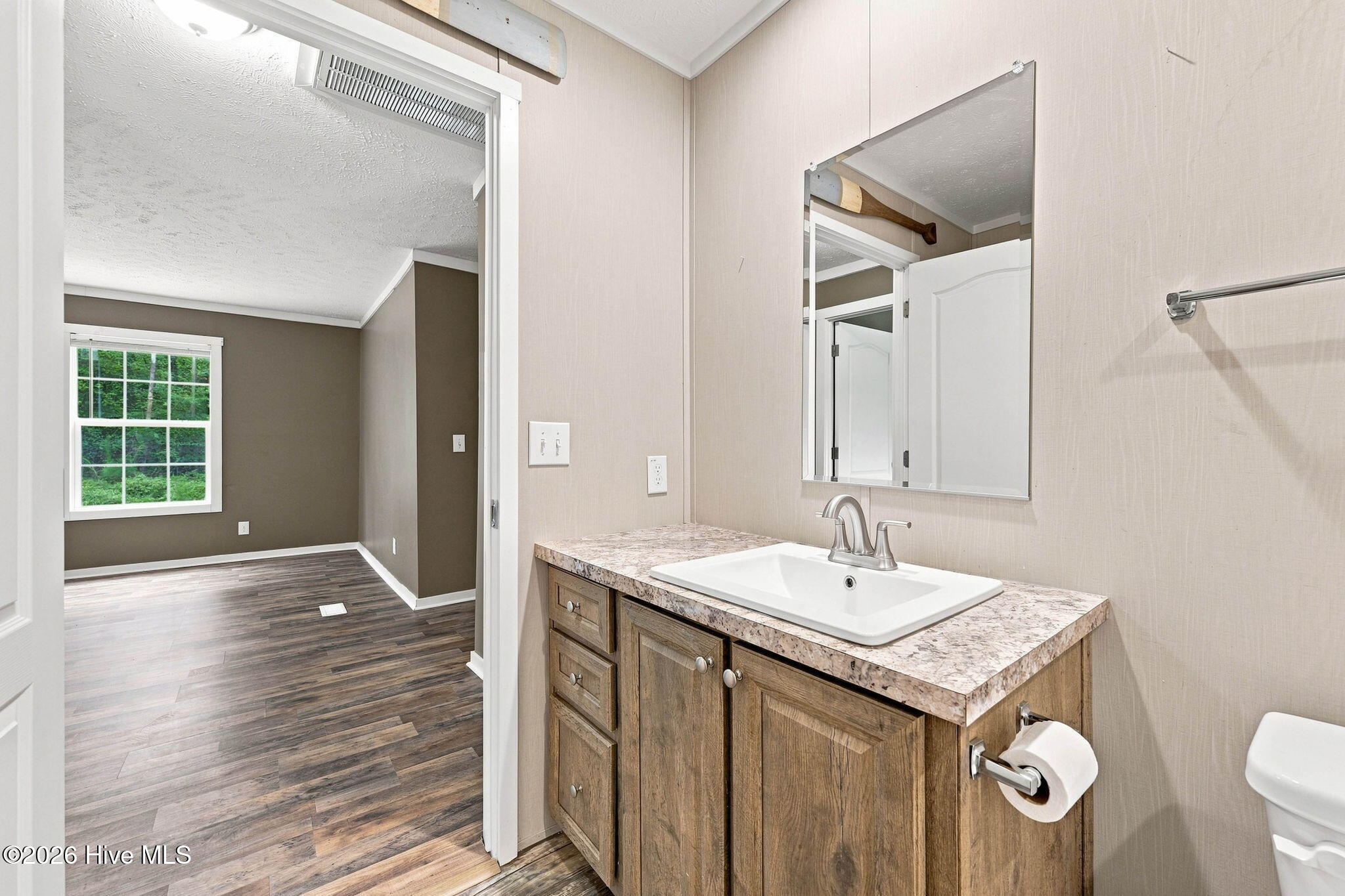 662 Hallsville Road Property Photo 19