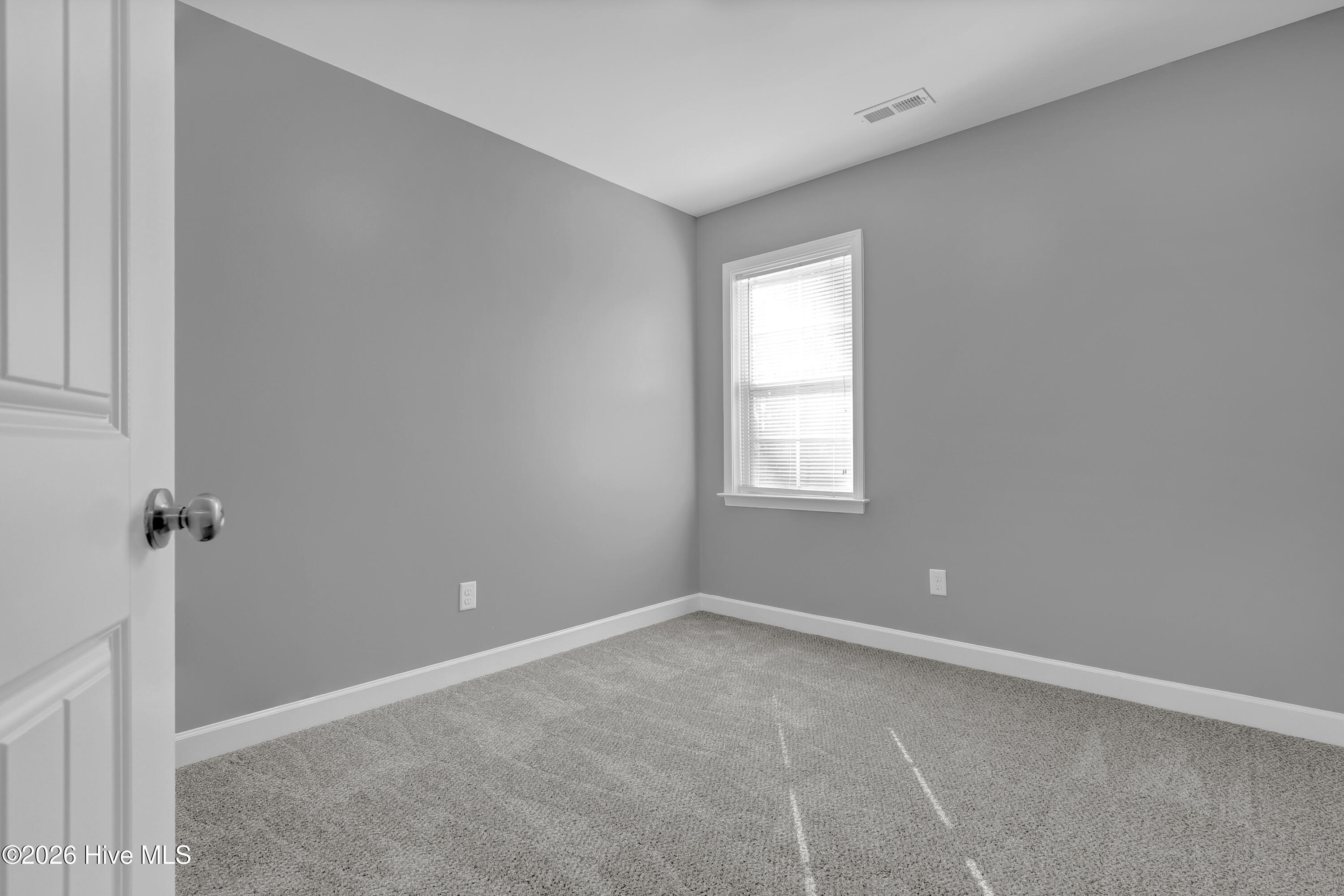 320 Lakewood Drive Property Photo 12