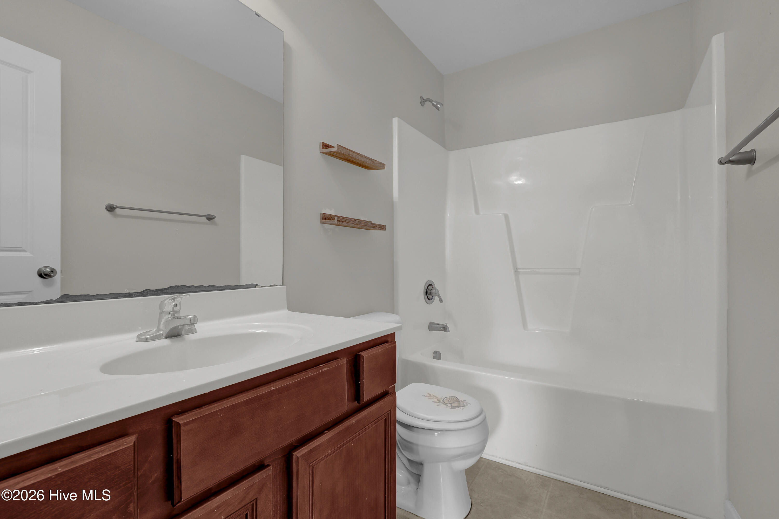 320 Lakewood Drive Property Photo 14
