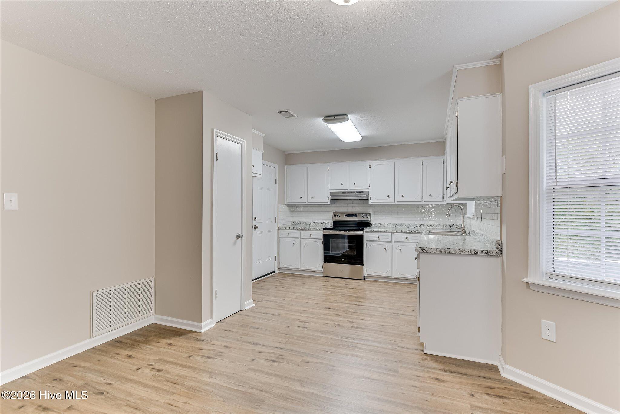 2831 Brentway Drive Property Photo 13