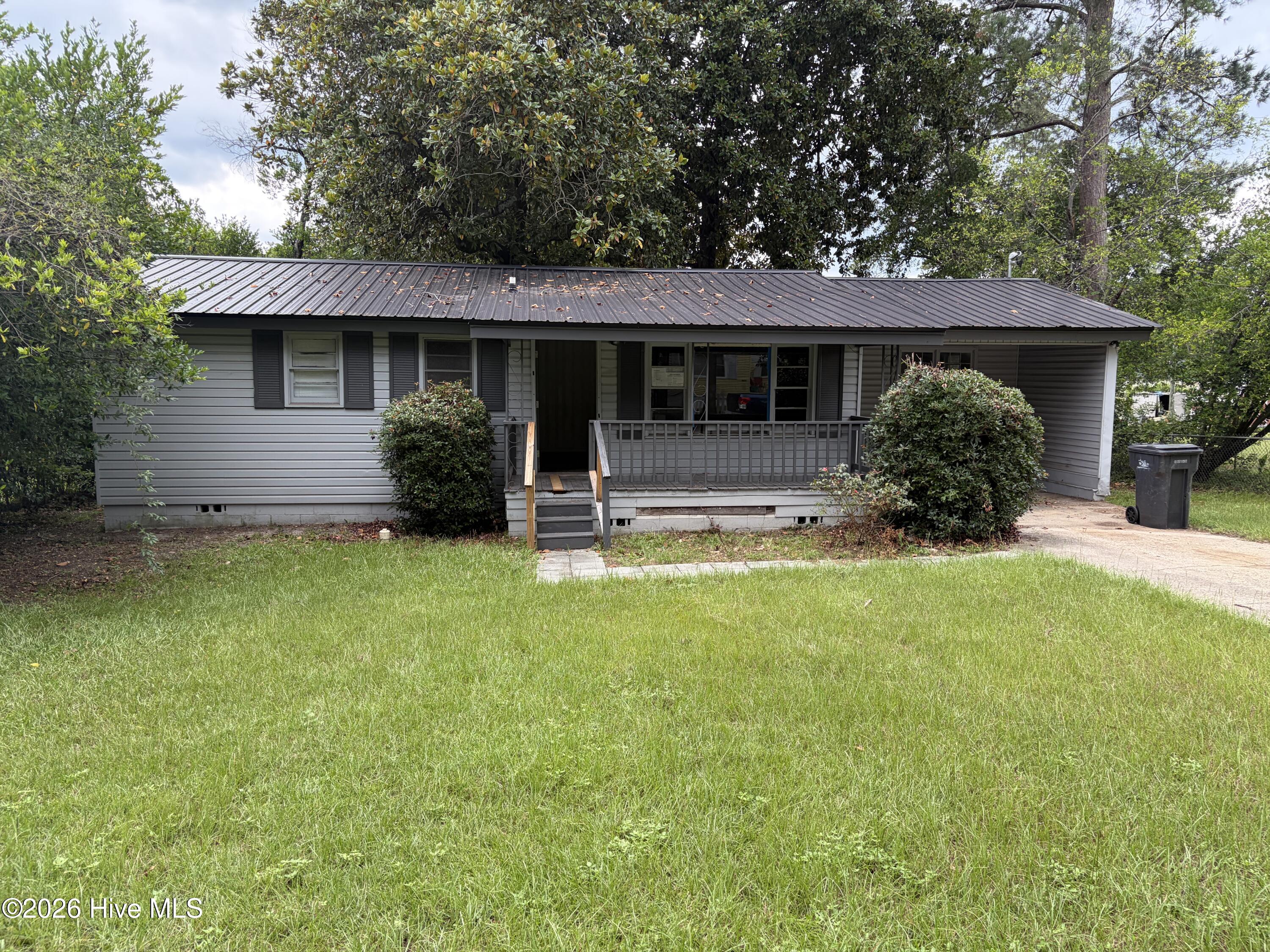 2131 Veterans Drive Property Photo 1