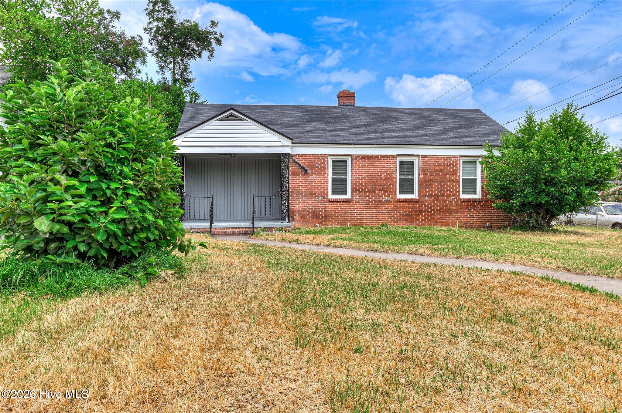 2001 Battle Row Property Photo 3