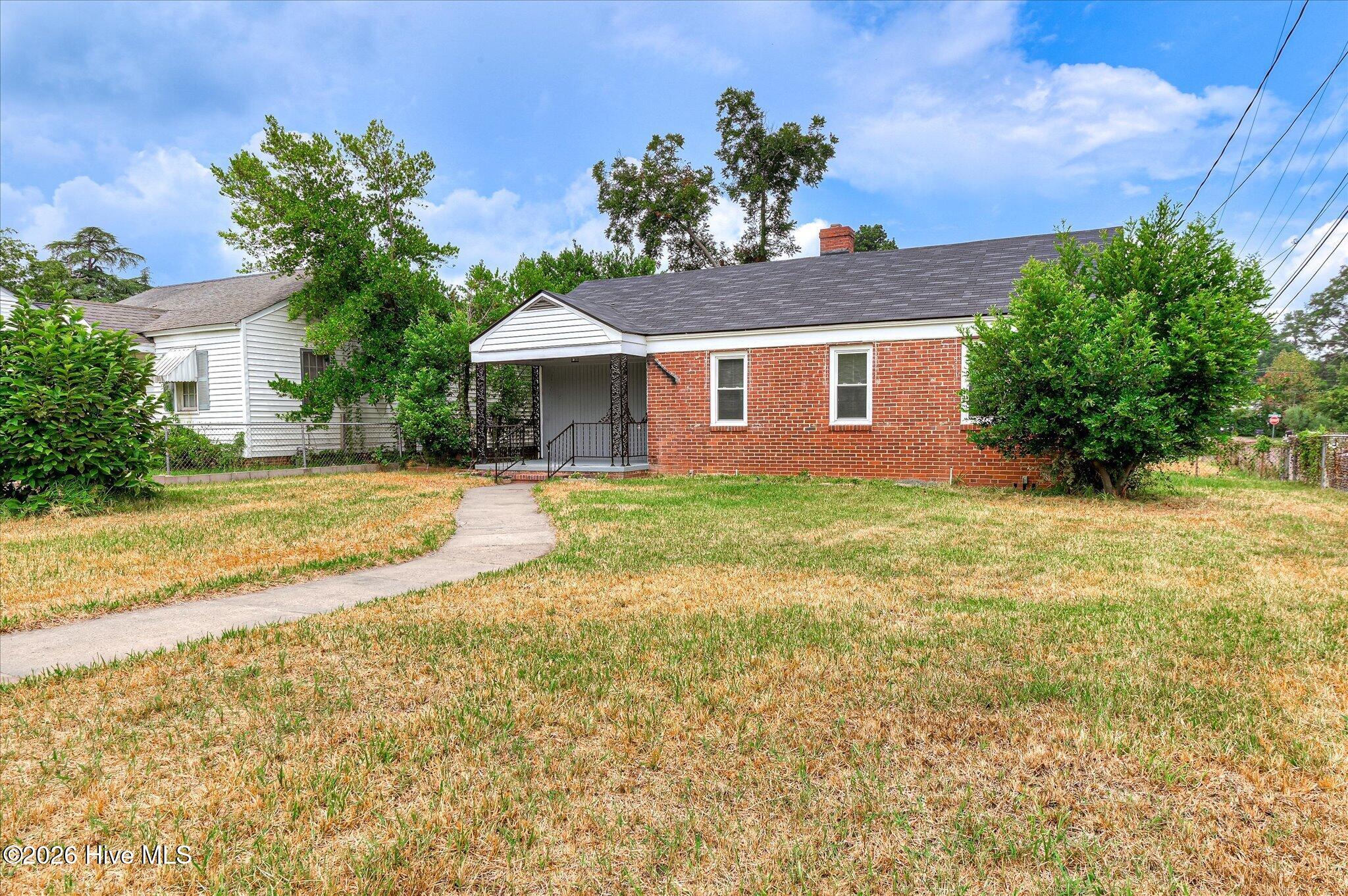 2001 Battle Row Property Photo 42