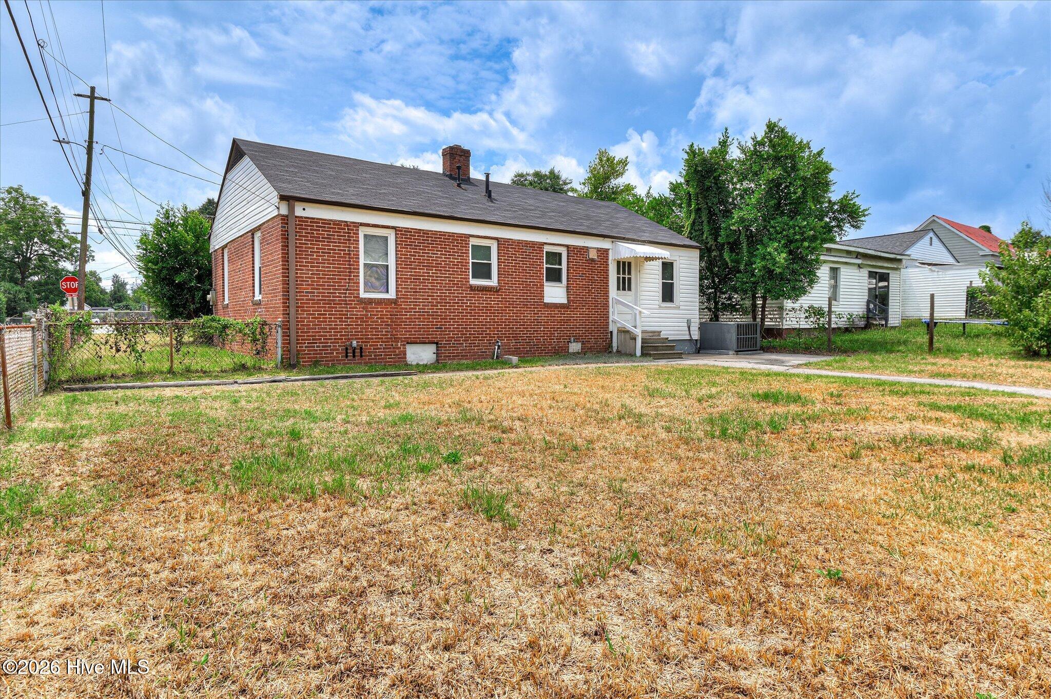 2001 Battle Row Property Photo 64