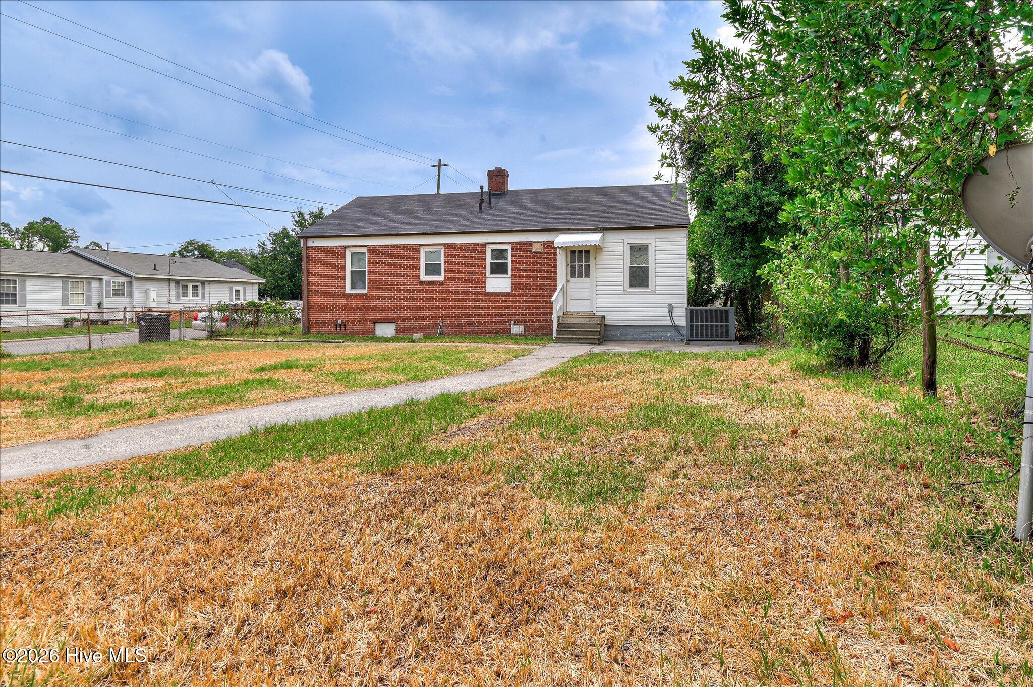 2001 Battle Row Property Photo 66