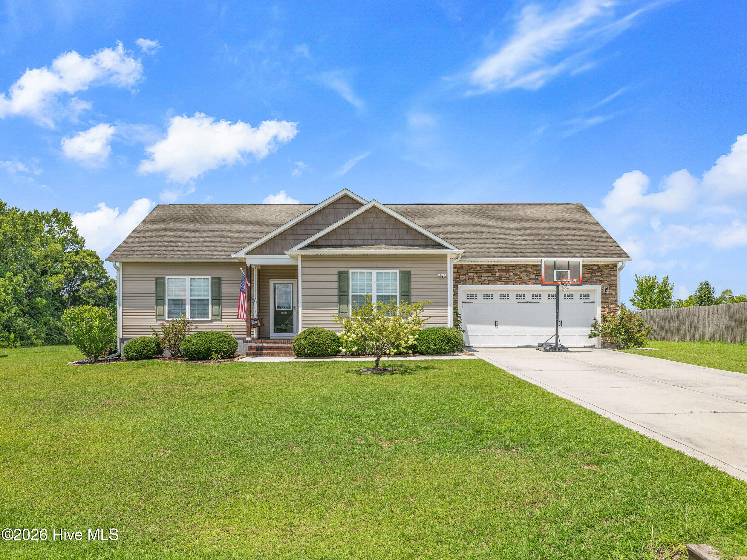 210 Classy Court Property Photo 1