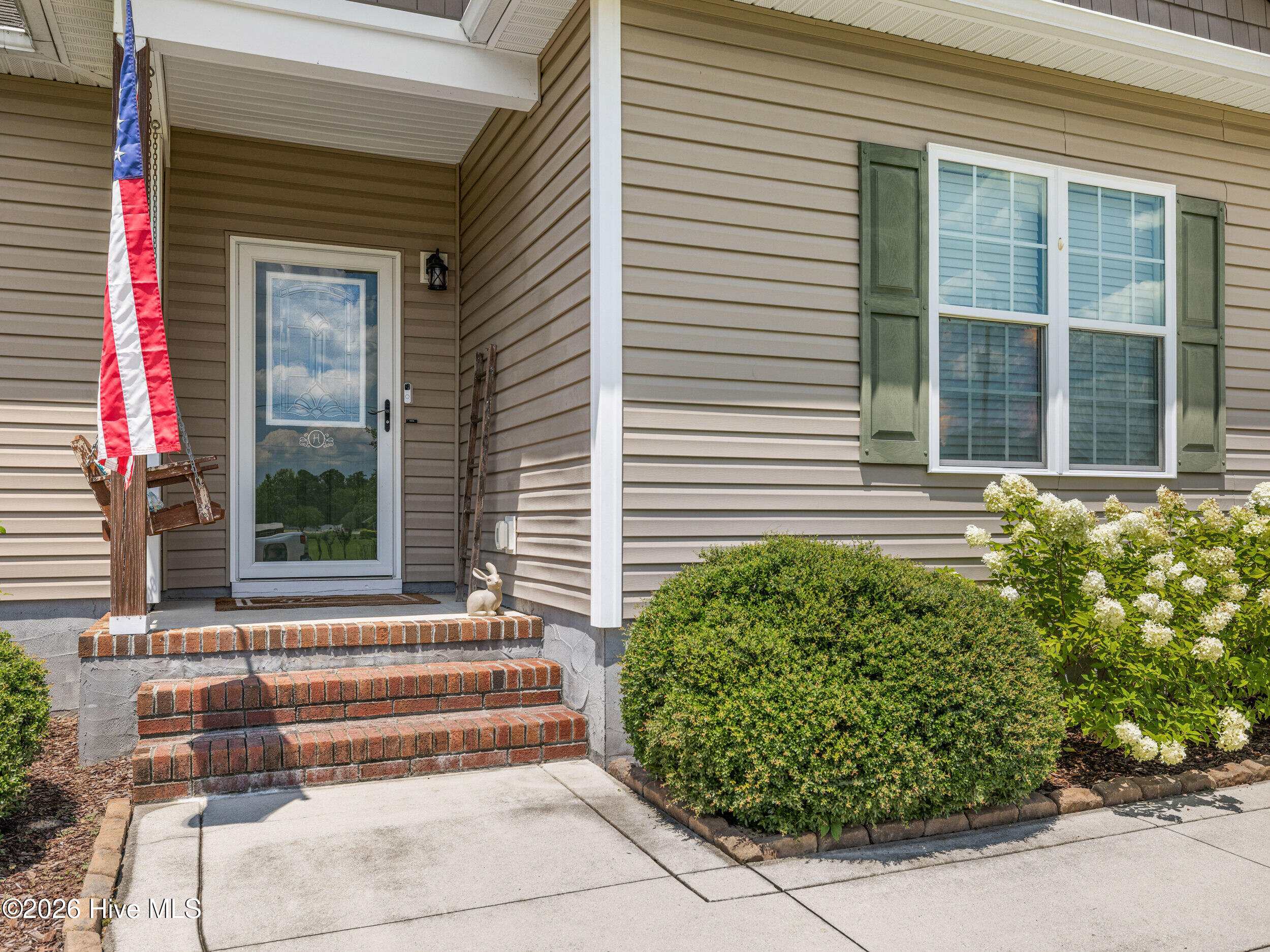 210 Classy Court Property Photo 2