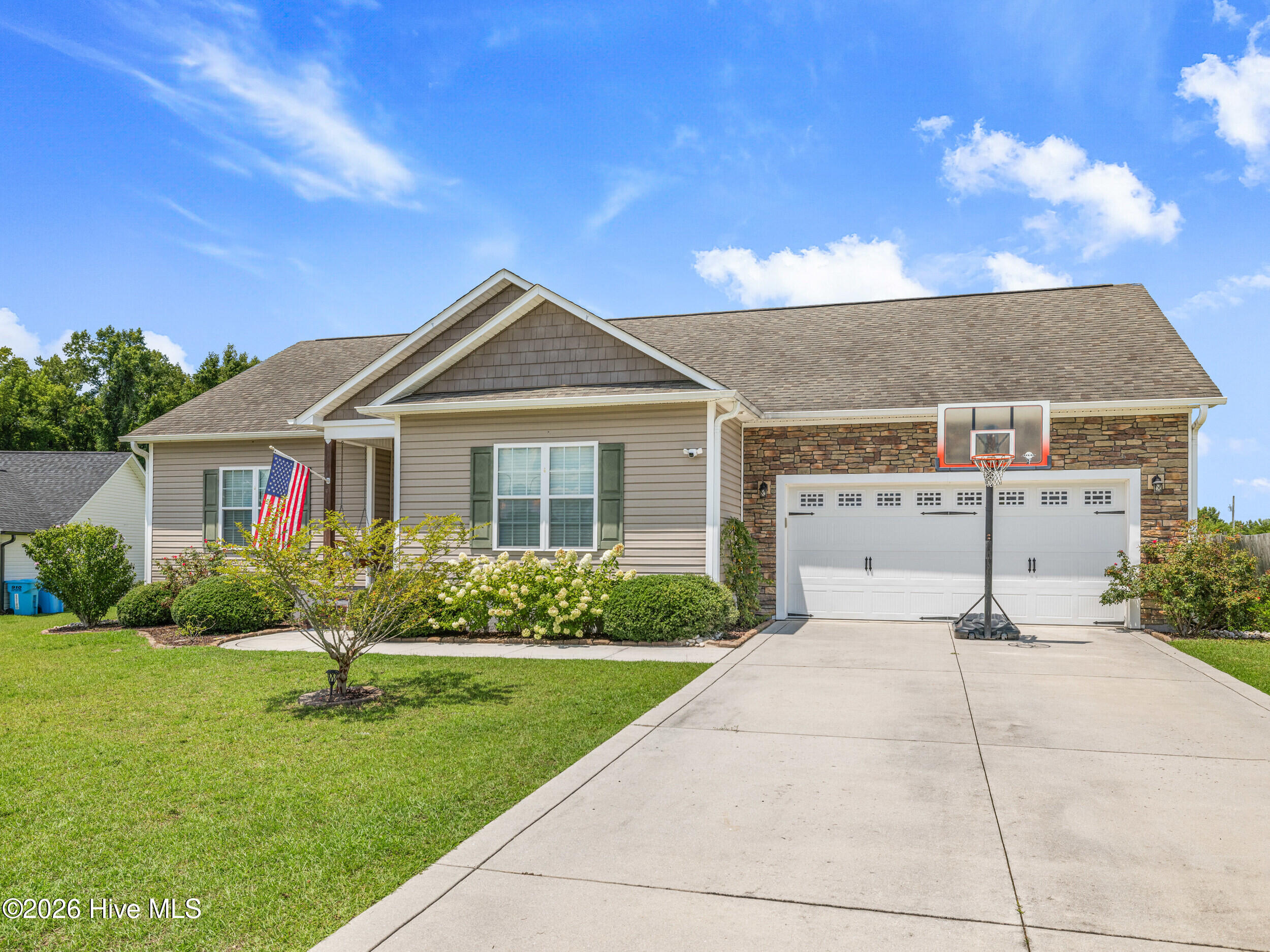 210 Classy Court Property Photo 35